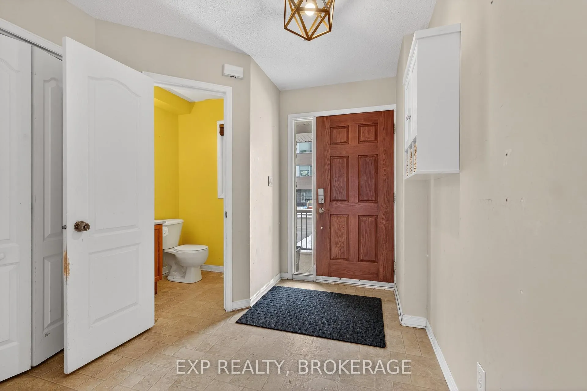 Photo 3 of 504 St Martha Street, Kingston, Kingston East (Incl Barret Crt) — HOMEH