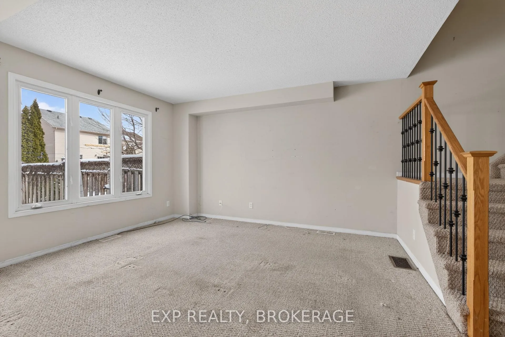 Photo 4 of 504 St Martha Street, Kingston, Kingston East (Incl Barret Crt) — HOMEH