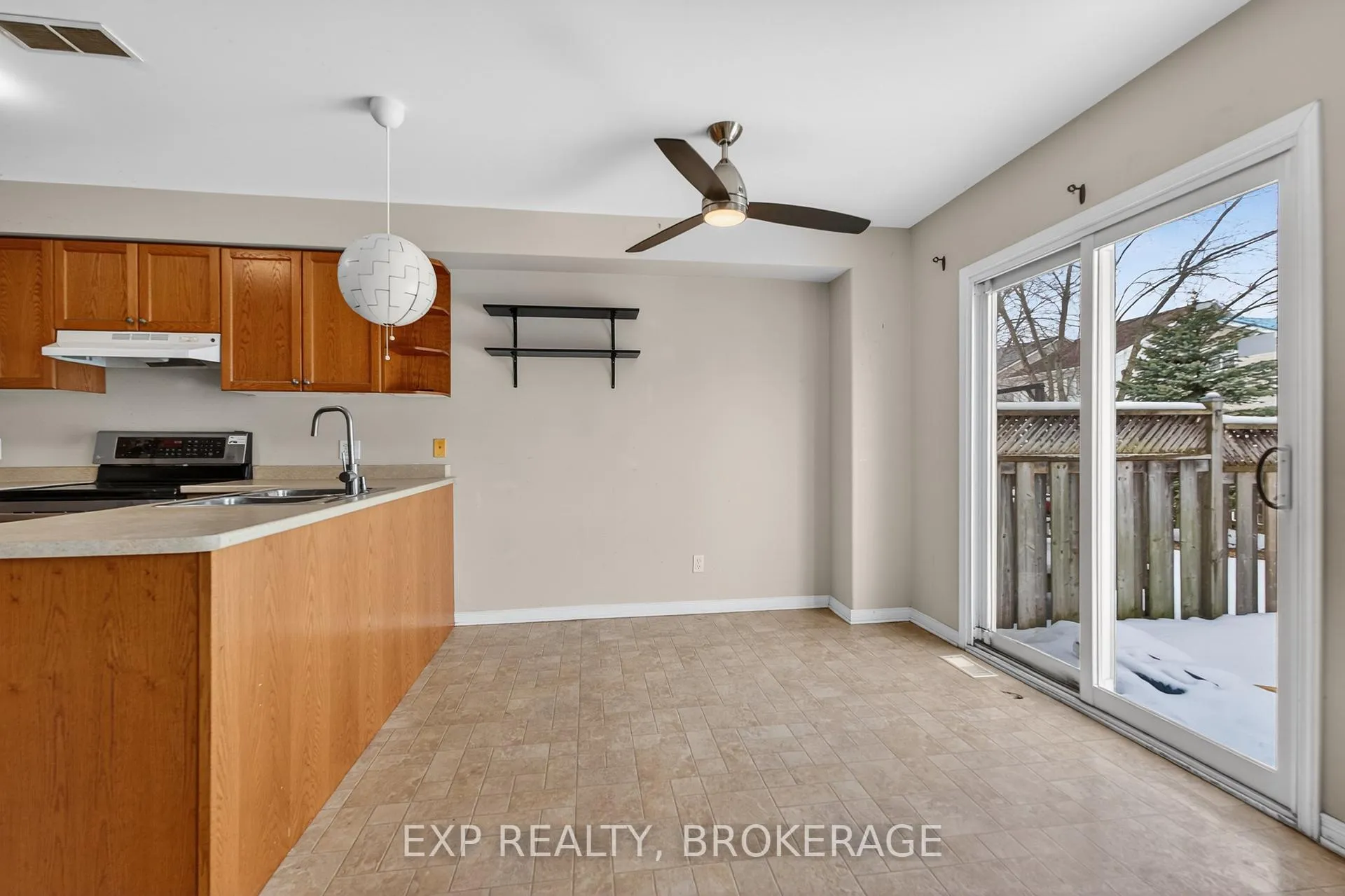 Photo 7 of 504 St Martha Street, Kingston, Kingston East (Incl Barret Crt) — HOMEH