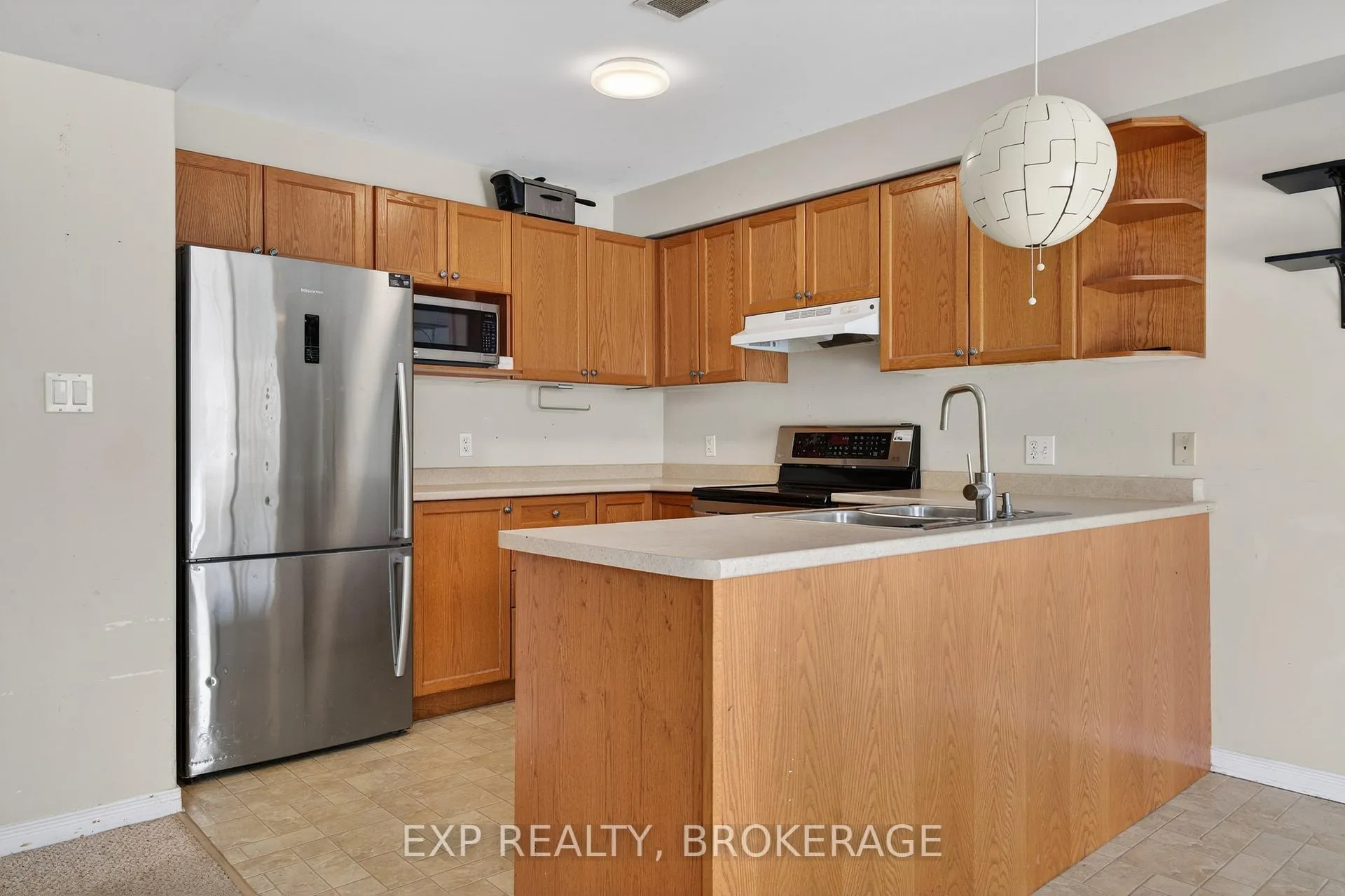 Photo 9 of 504 St Martha Street, Kingston, Kingston East (Incl Barret Crt) — HOMEH
