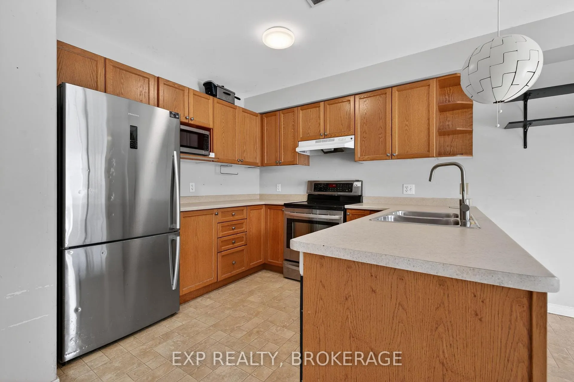 Photo 10 of 504 St Martha Street, Kingston, Kingston East (Incl Barret Crt) — HOMEH