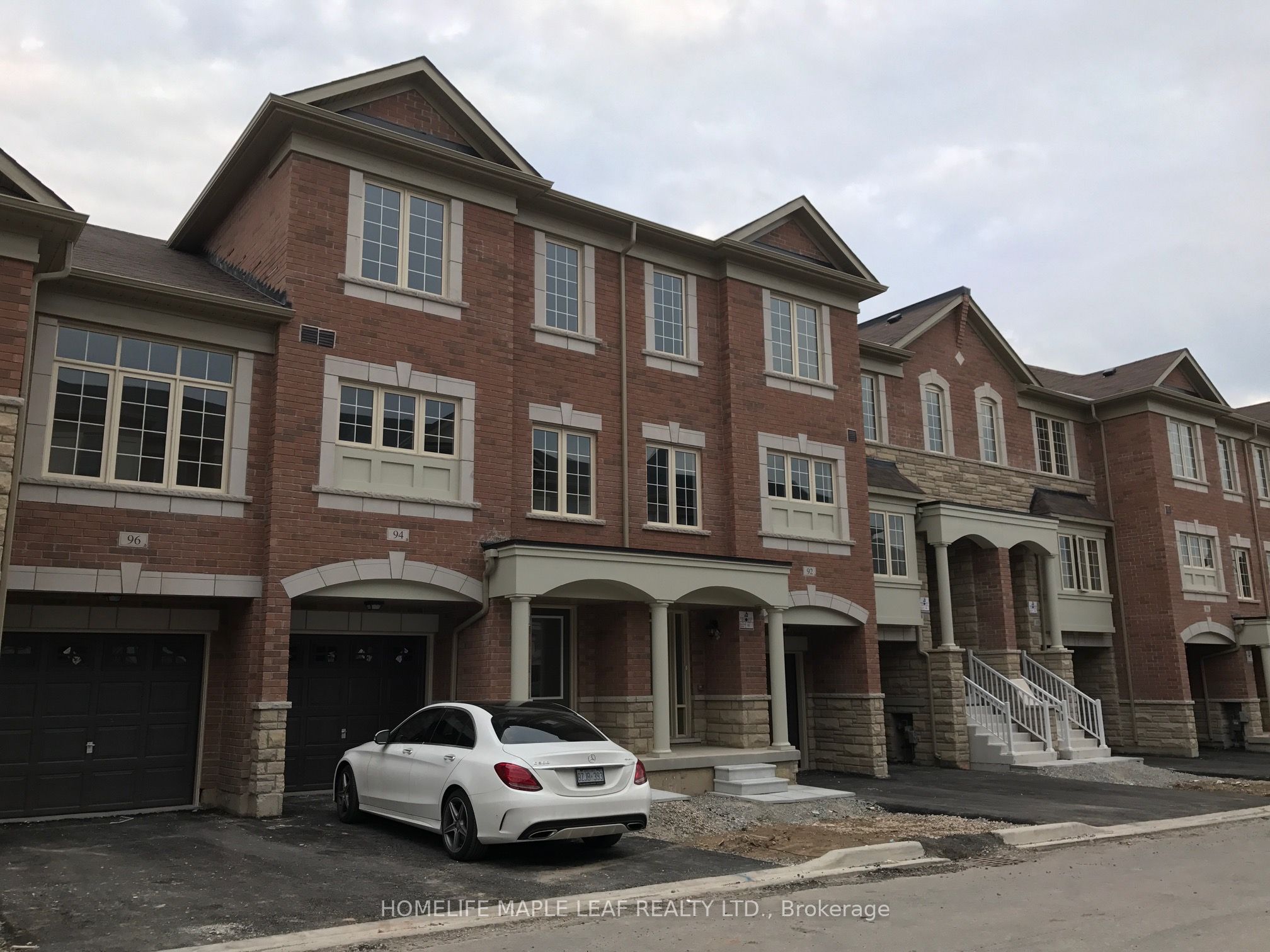 Photo 1 of Unit 90, 94 Aspen Hills Road, Brampton, Credit Valley — HOMEH