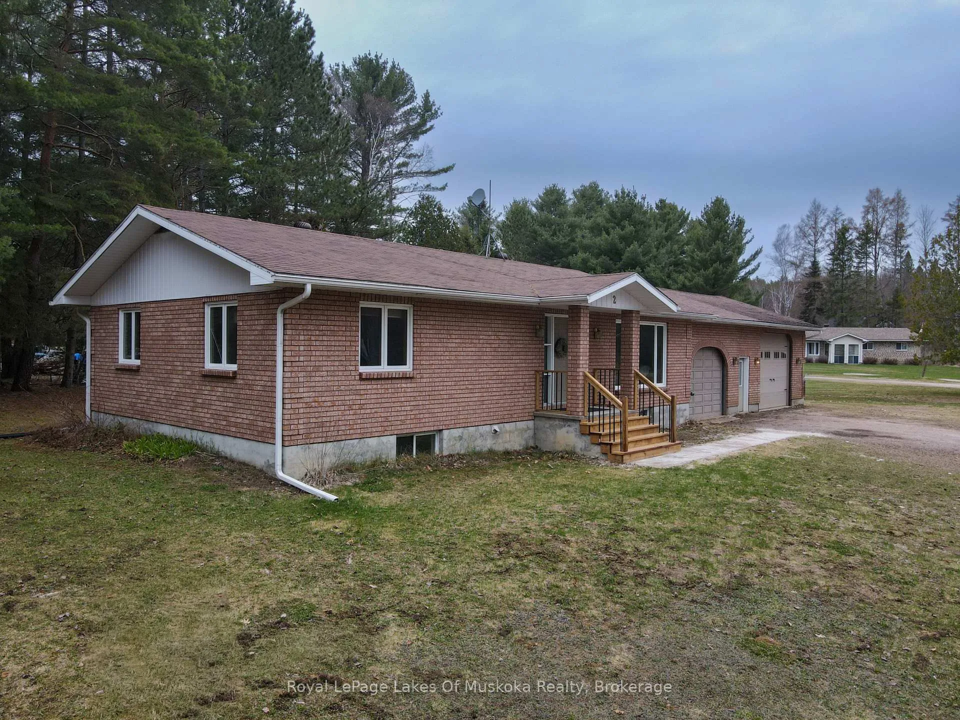 Front of 2 Quirt Crescent