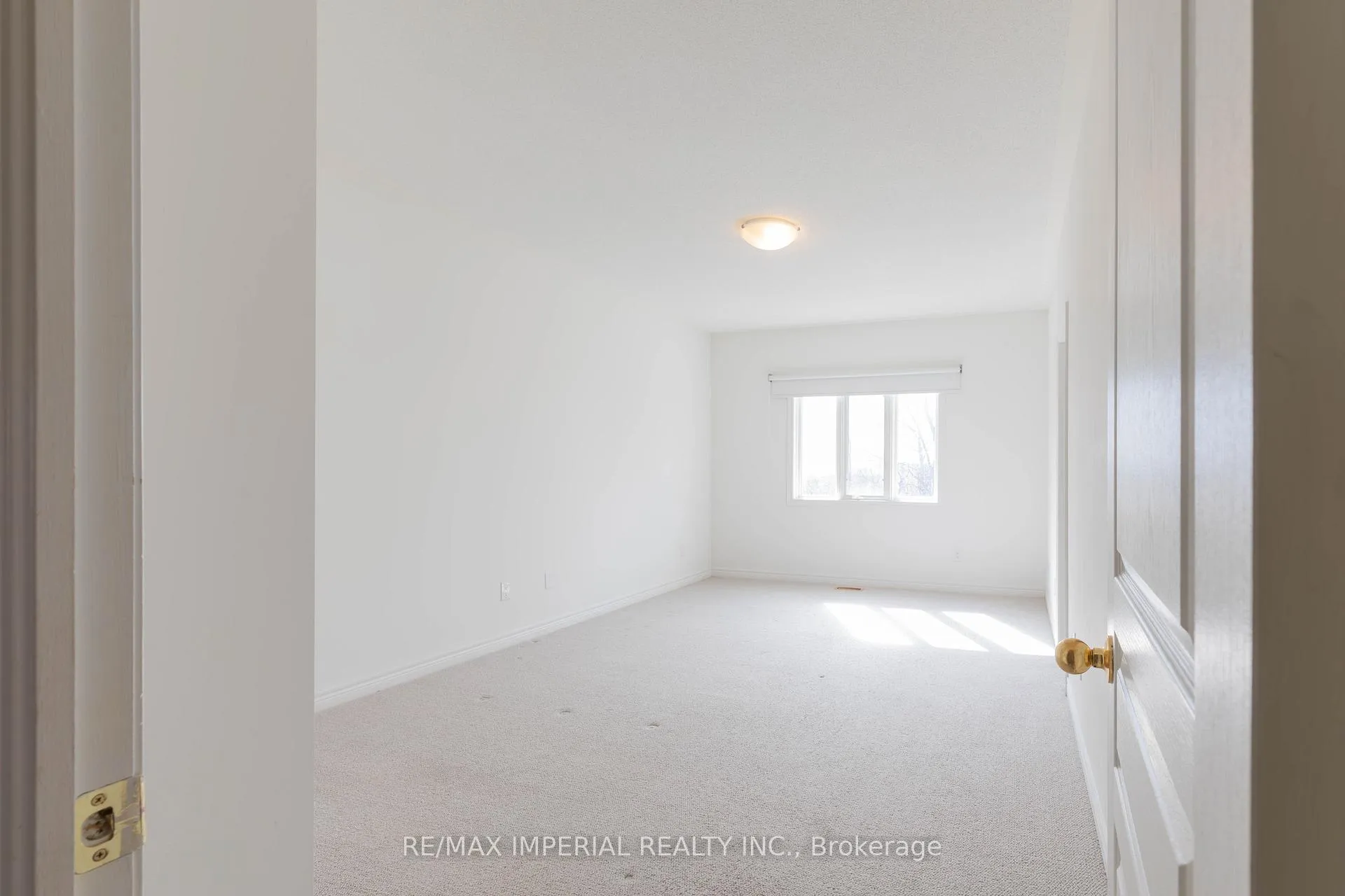 Photo 14 of 73 Southvale Drive, Vaughan, Patterson — HOMEH