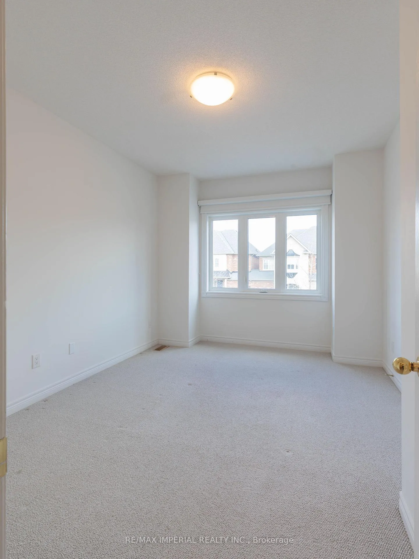 Photo 19 of 73 Southvale Drive, Vaughan, Patterson — HOMEH