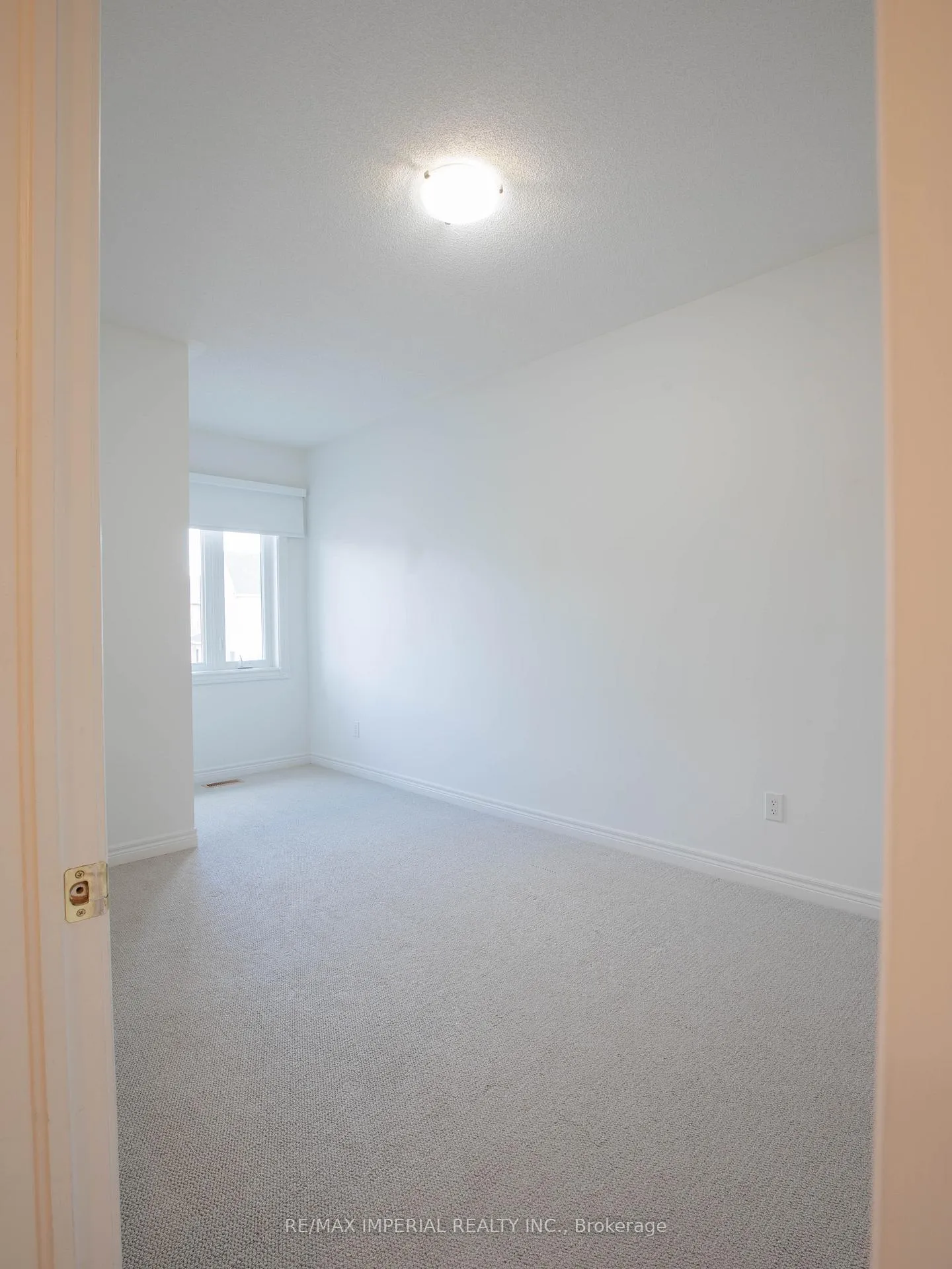 Photo 20 of 73 Southvale Drive, Vaughan, Patterson — HOMEH