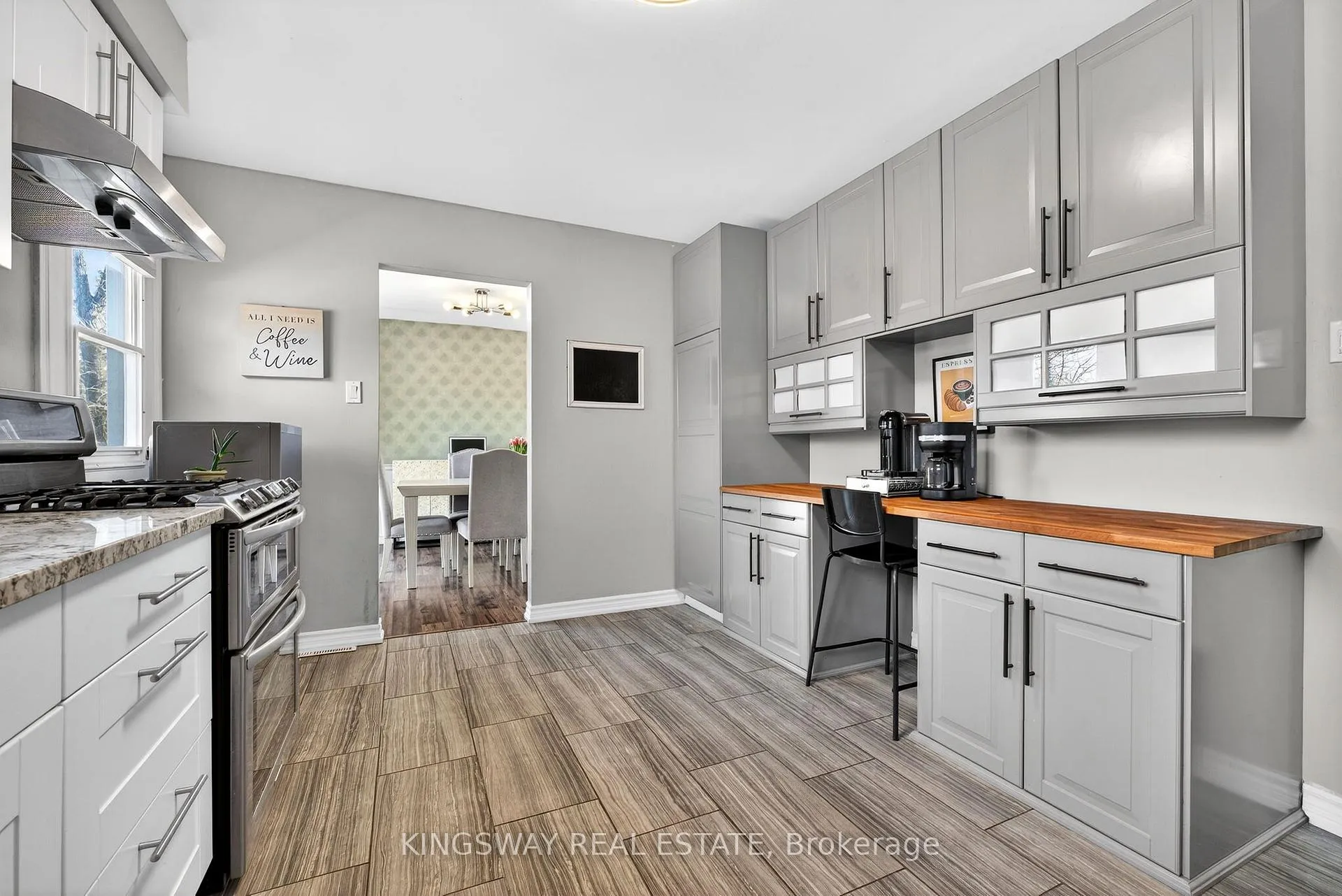 Photo 14 of 602 Clare Place S, Burlington, Shoreacres — HOMEH