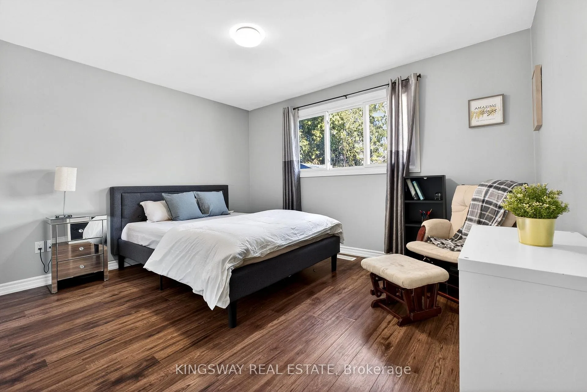 Photo 19 of 602 Clare Place S, Burlington, Shoreacres — HOMEH