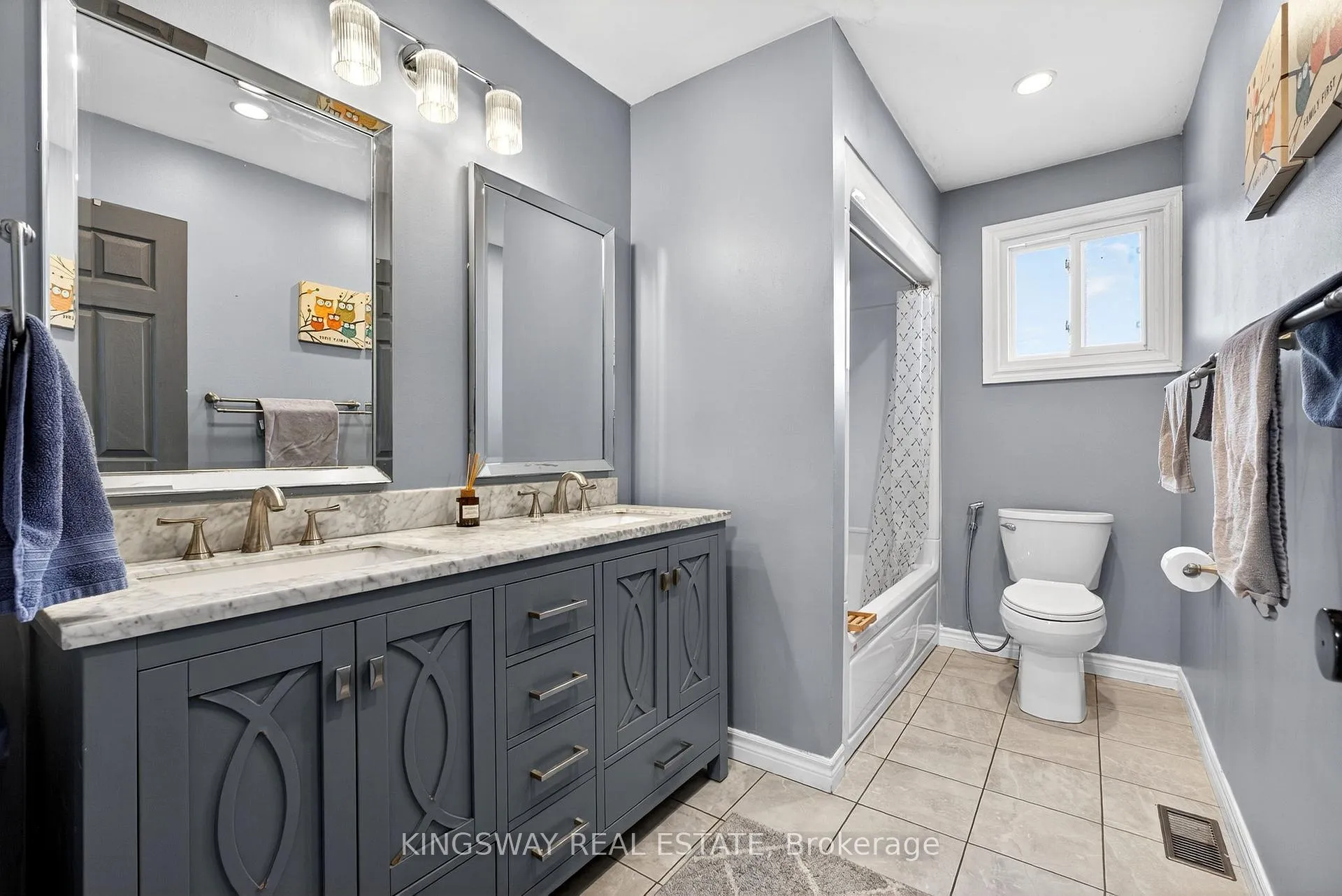 Photo 23 of 602 Clare Place S, Burlington, Shoreacres — HOMEH