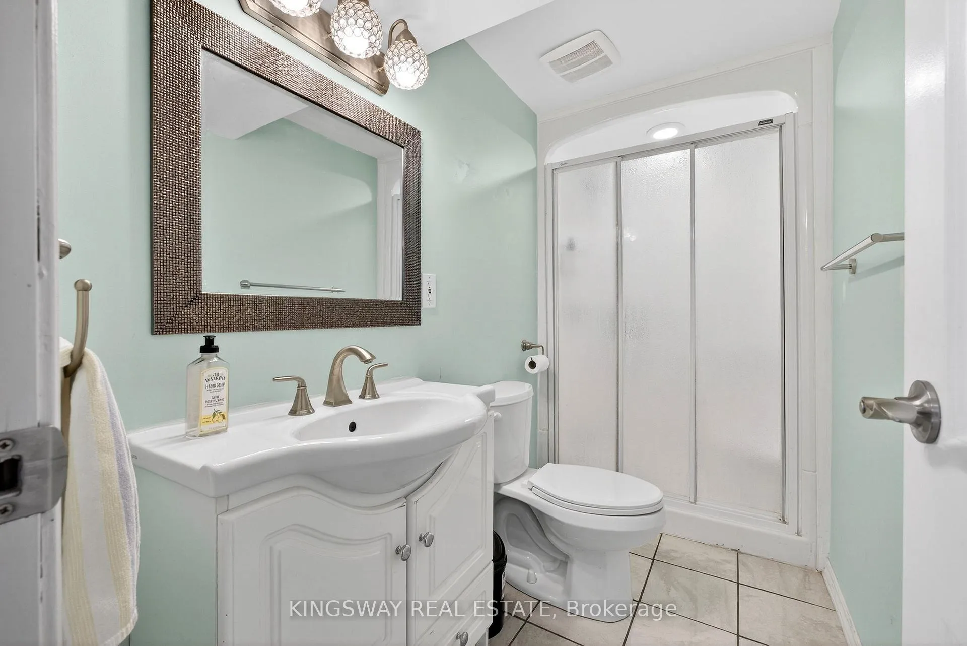 Photo 28 of 602 Clare Place S, Burlington, Shoreacres — HOMEH