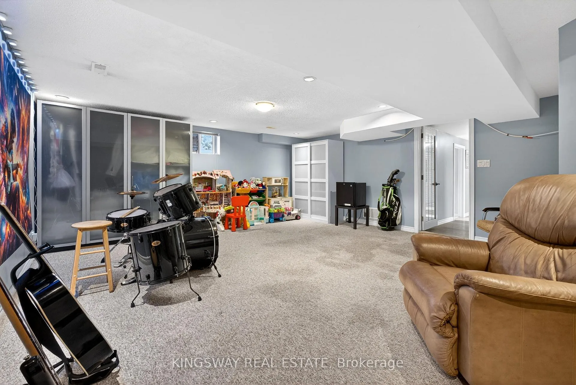 Photo 37 of 602 Clare Place S, Burlington, Shoreacres — HOMEH
