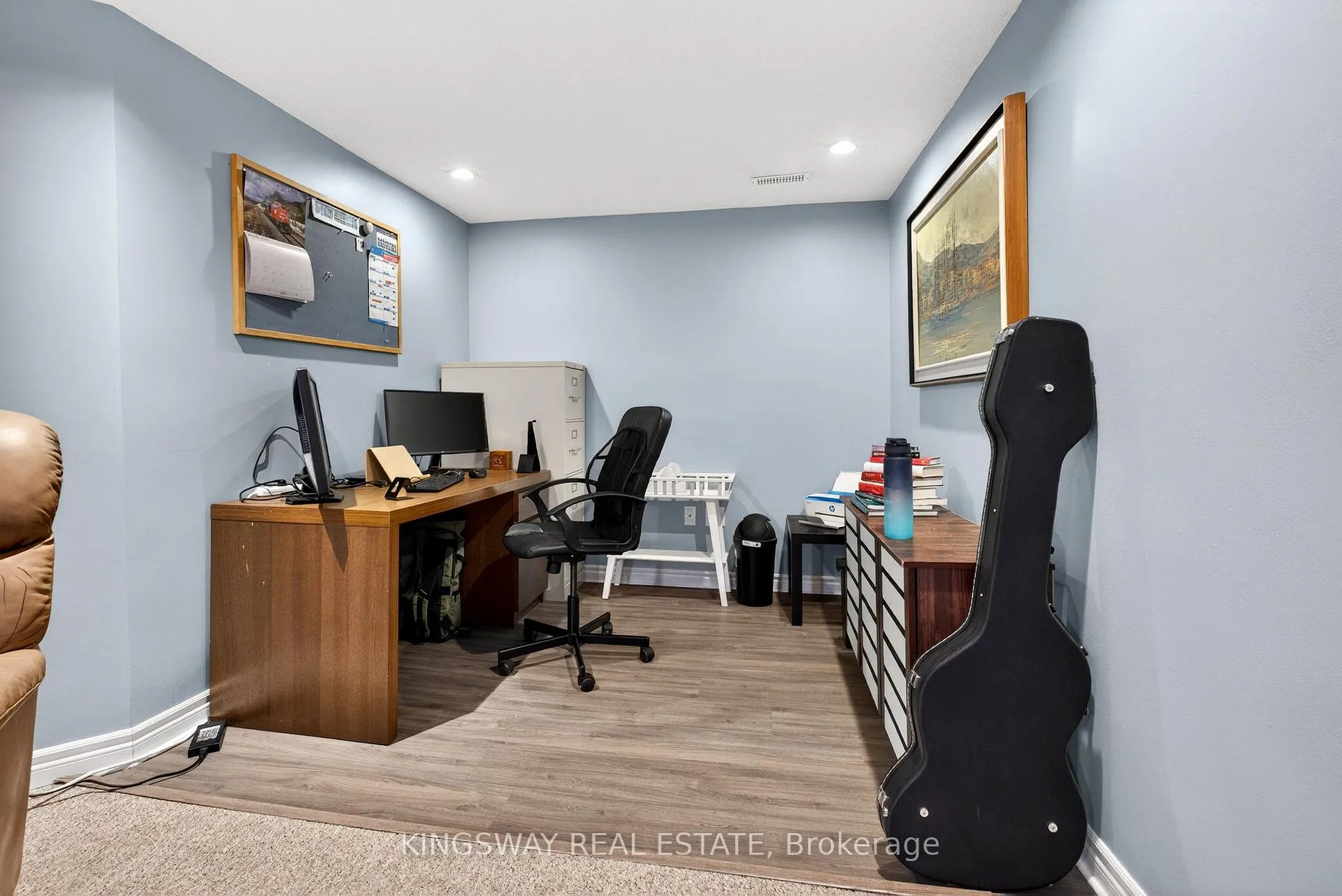 Photo 38 of 602 Clare Place S, Burlington, Shoreacres — HOMEH