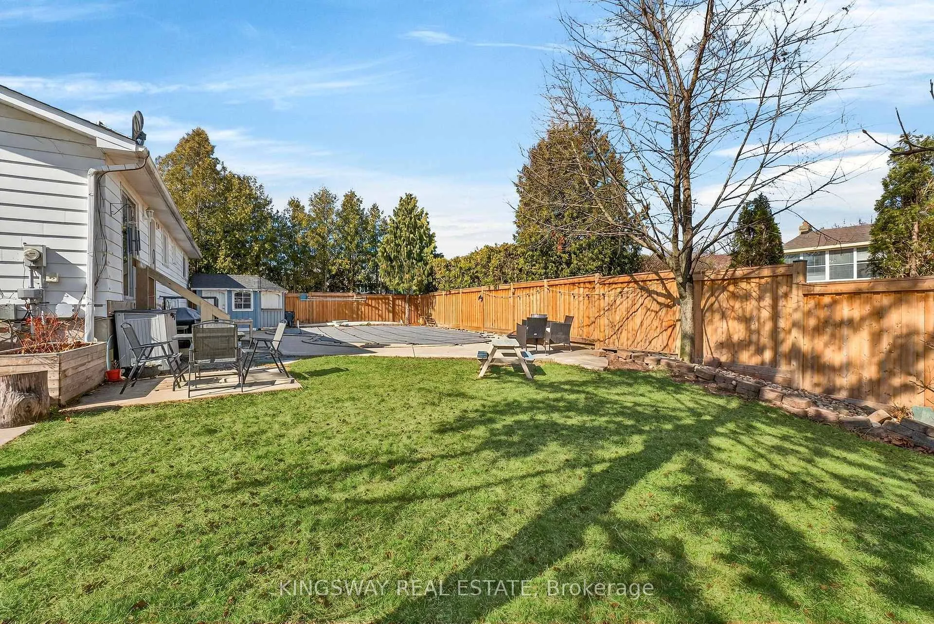 Photo 39 of 602 Clare Place S, Burlington, Shoreacres — HOMEH