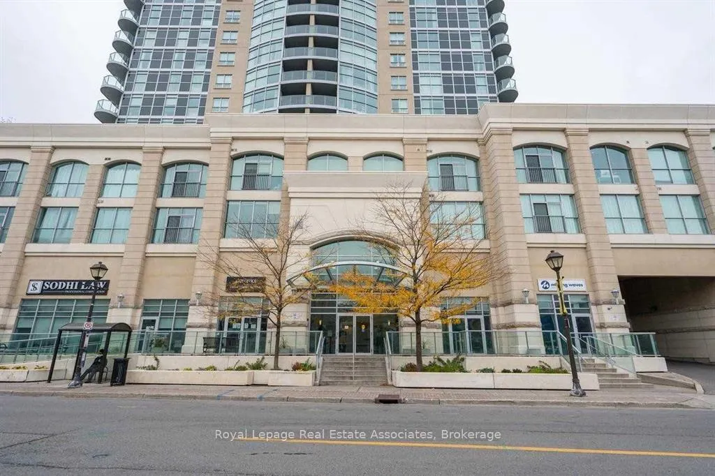 Photo 2 of Unit 1804, 9 George Street N, Brampton, Downtown Brampton — HOMEH