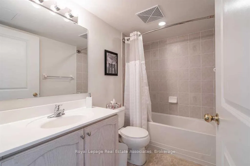 Photo 10 of Unit 1804, 9 George Street N, Brampton, Downtown Brampton — HOMEH