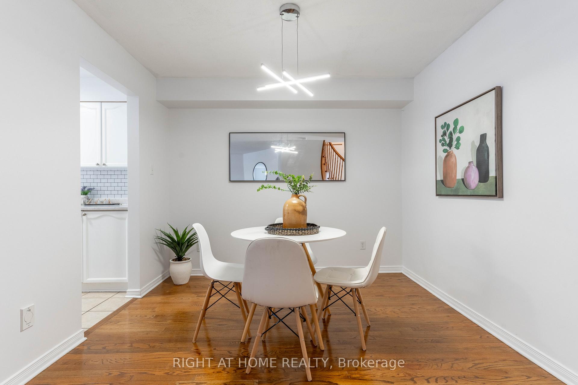 Photo 4 of 63 Colliston Crescent, Ottawa, Ridgemont — HOMEH