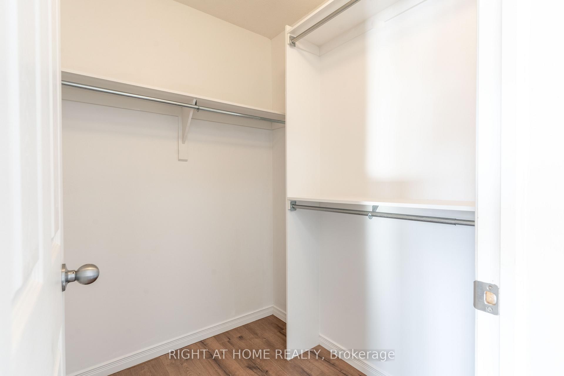 Photo 15 of 63 Colliston Crescent, Ottawa, Ridgemont — HOMEH