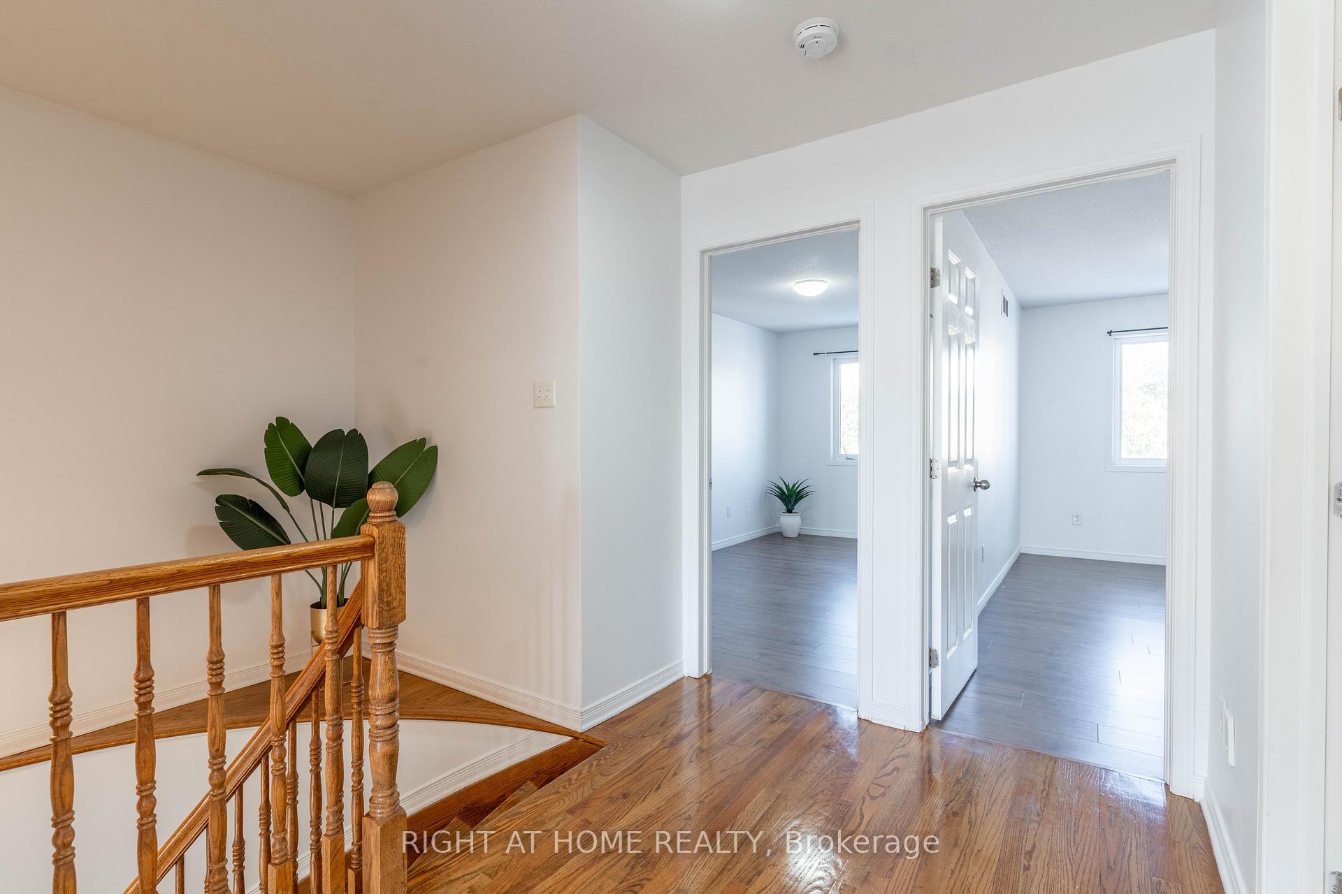 Photo 18 of 63 Colliston Crescent, Ottawa, Ridgemont — HOMEH