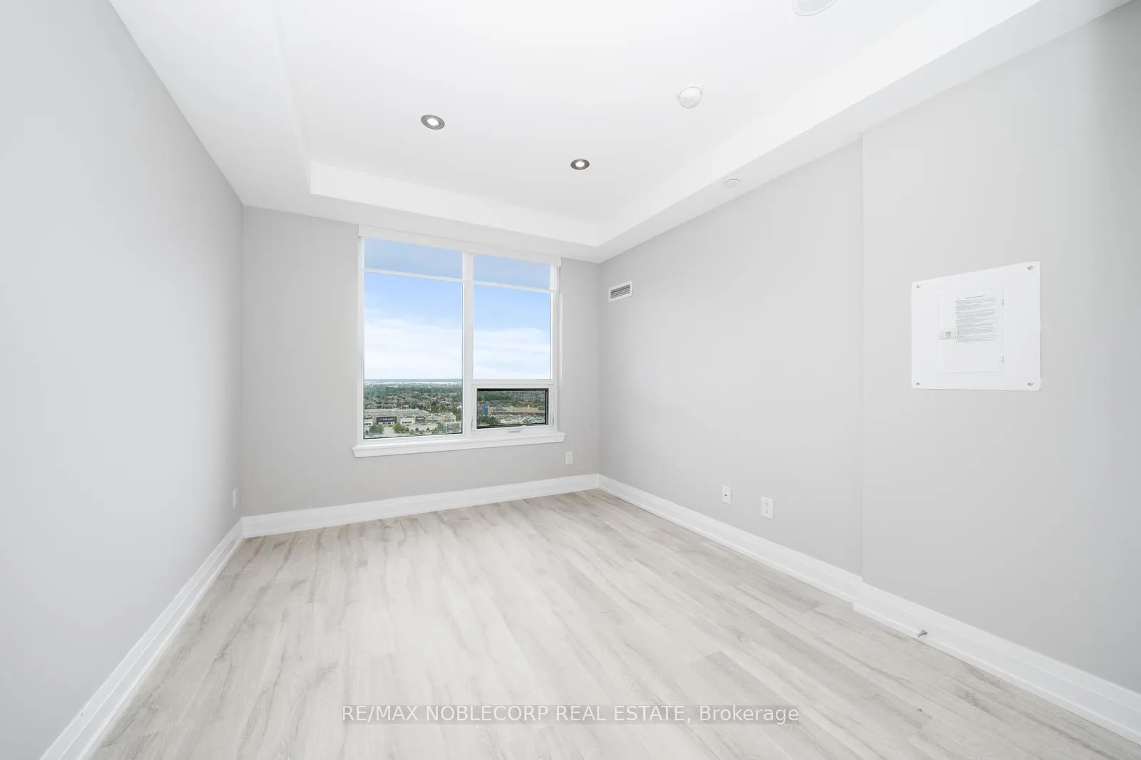 Photo 25 of Unit 1706, 3700 Highway 7 Road, Vaughan, Vaughan Corporate Centre — HOMEH