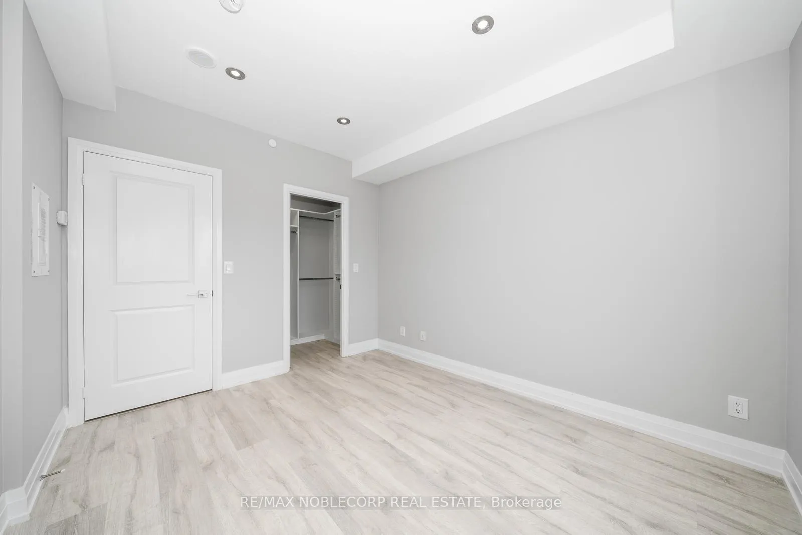 Photo 26 of Unit 1706, 3700 Highway 7 Road, Vaughan, Vaughan Corporate Centre — HOMEH
