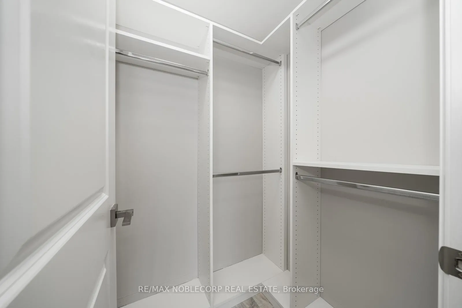 Photo 27 of Unit 1706, 3700 Highway 7 Road, Vaughan, Vaughan Corporate Centre — HOMEH