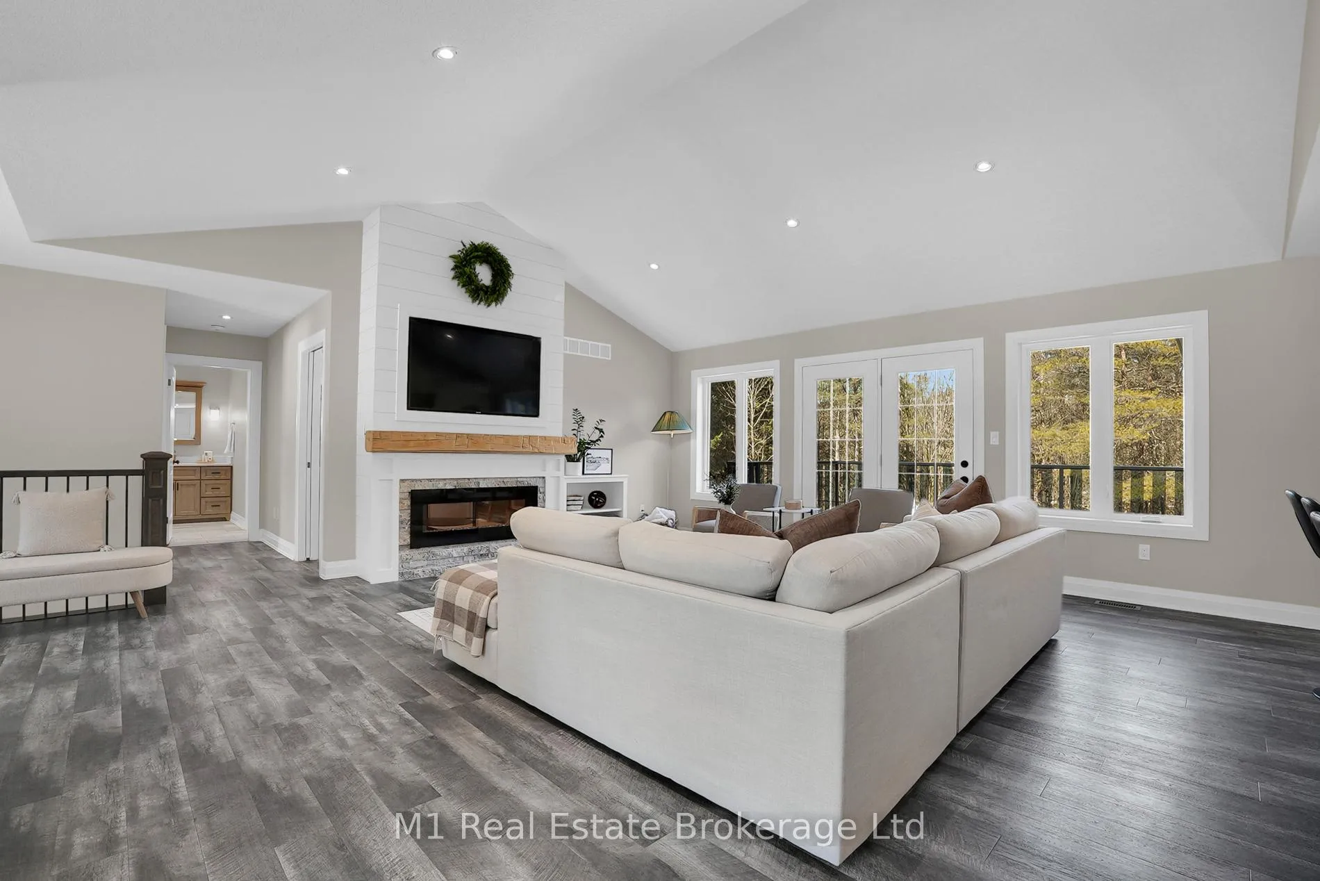 Photo 11 of 6572 12 Line, Minto — HOMEH