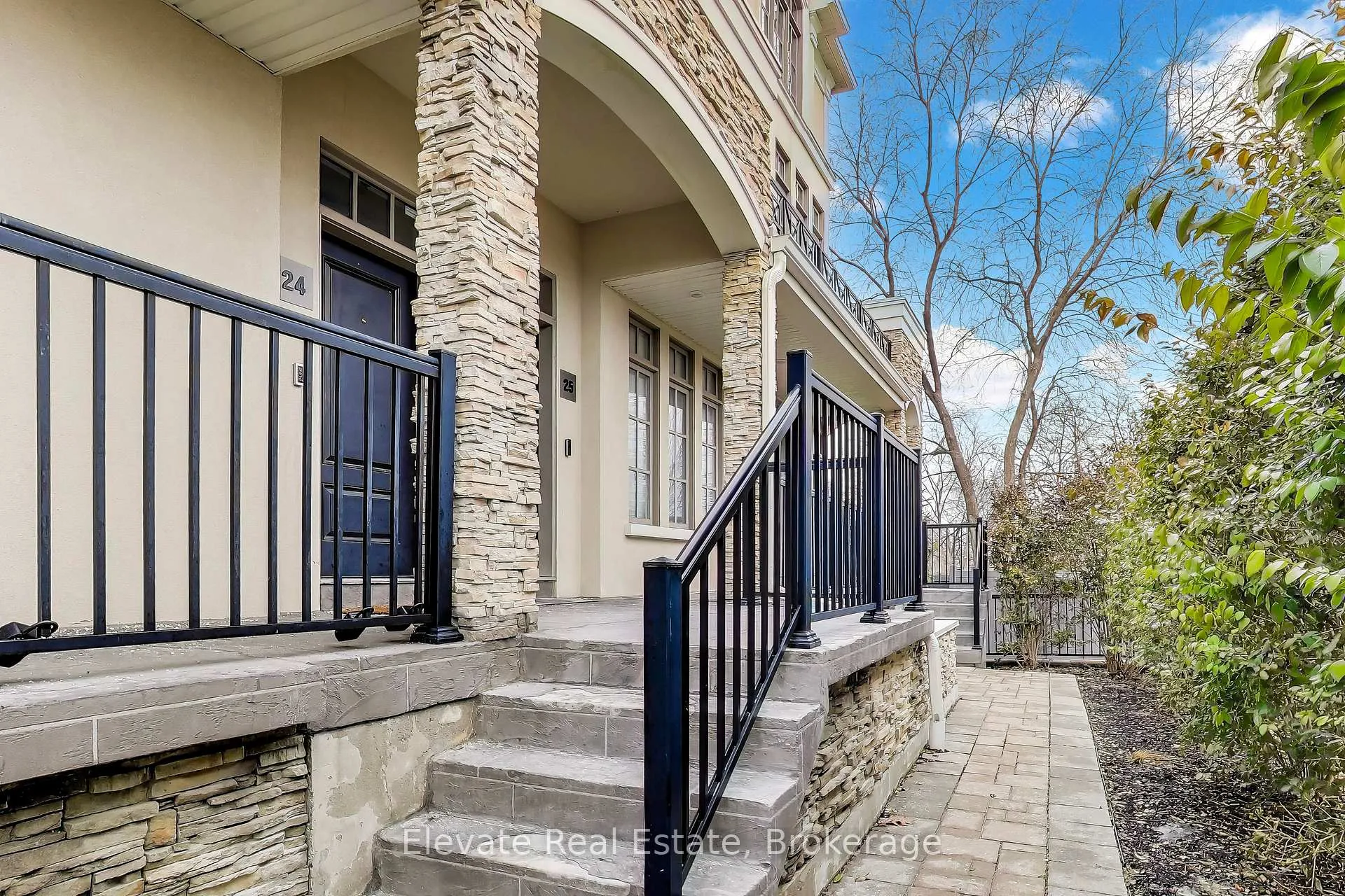 Front of Unit 24, 3083 Cawthra Road
