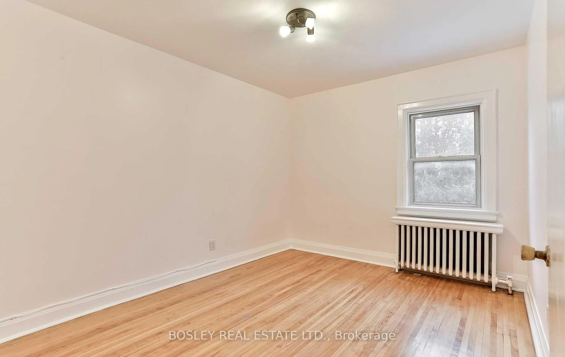 Photo 14 of 15 Rolph Road, Toronto, Leaside — HOMEH