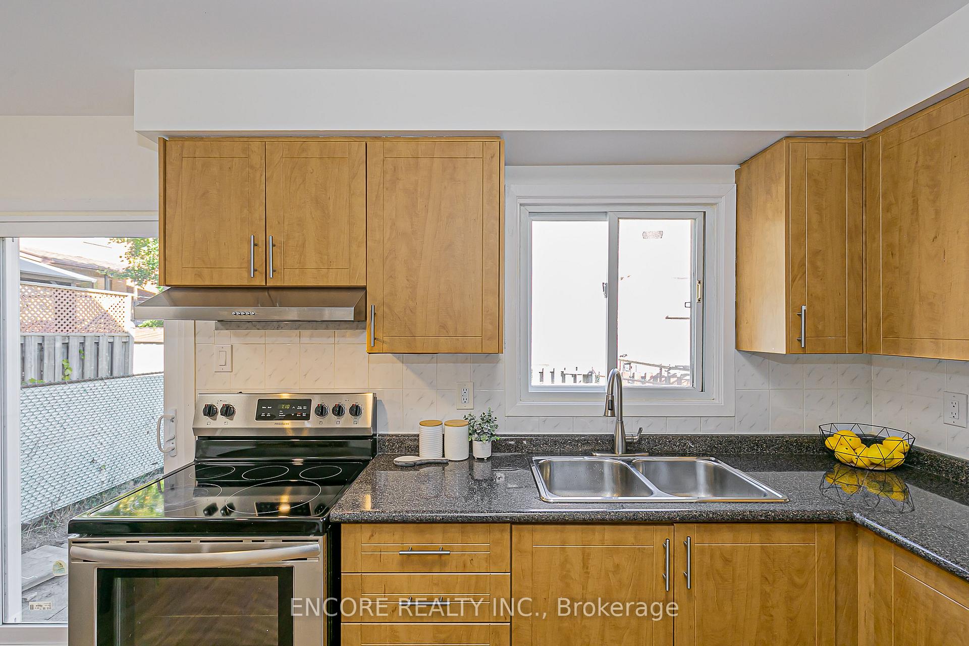 Photo 15 of 67 Cottsmore Crescent, Markham, Milliken Mills West — HOMEH