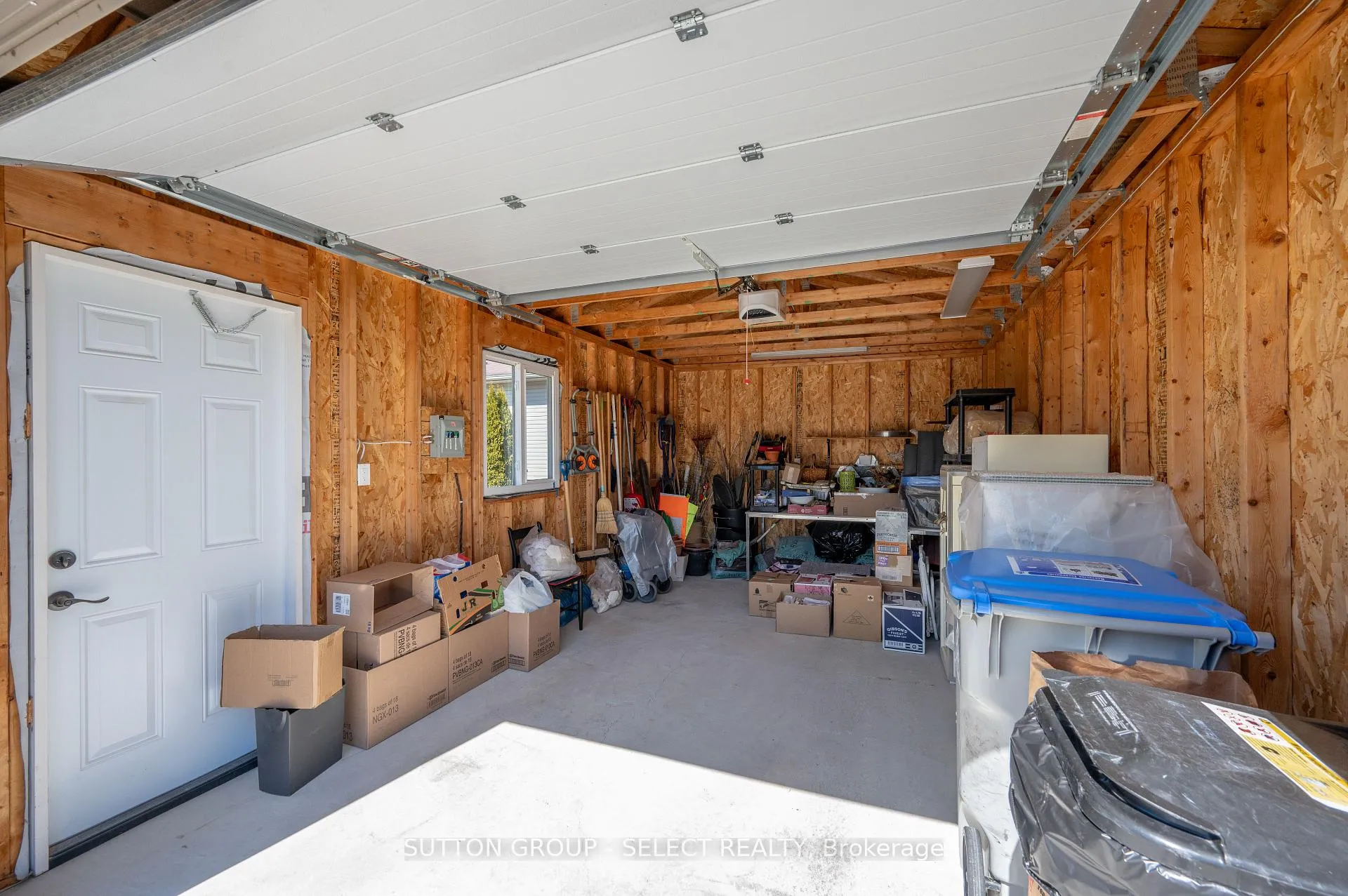 Photo 16 of 32 Robin Street, North Middlesex, Ailsa Craig — HOMEH