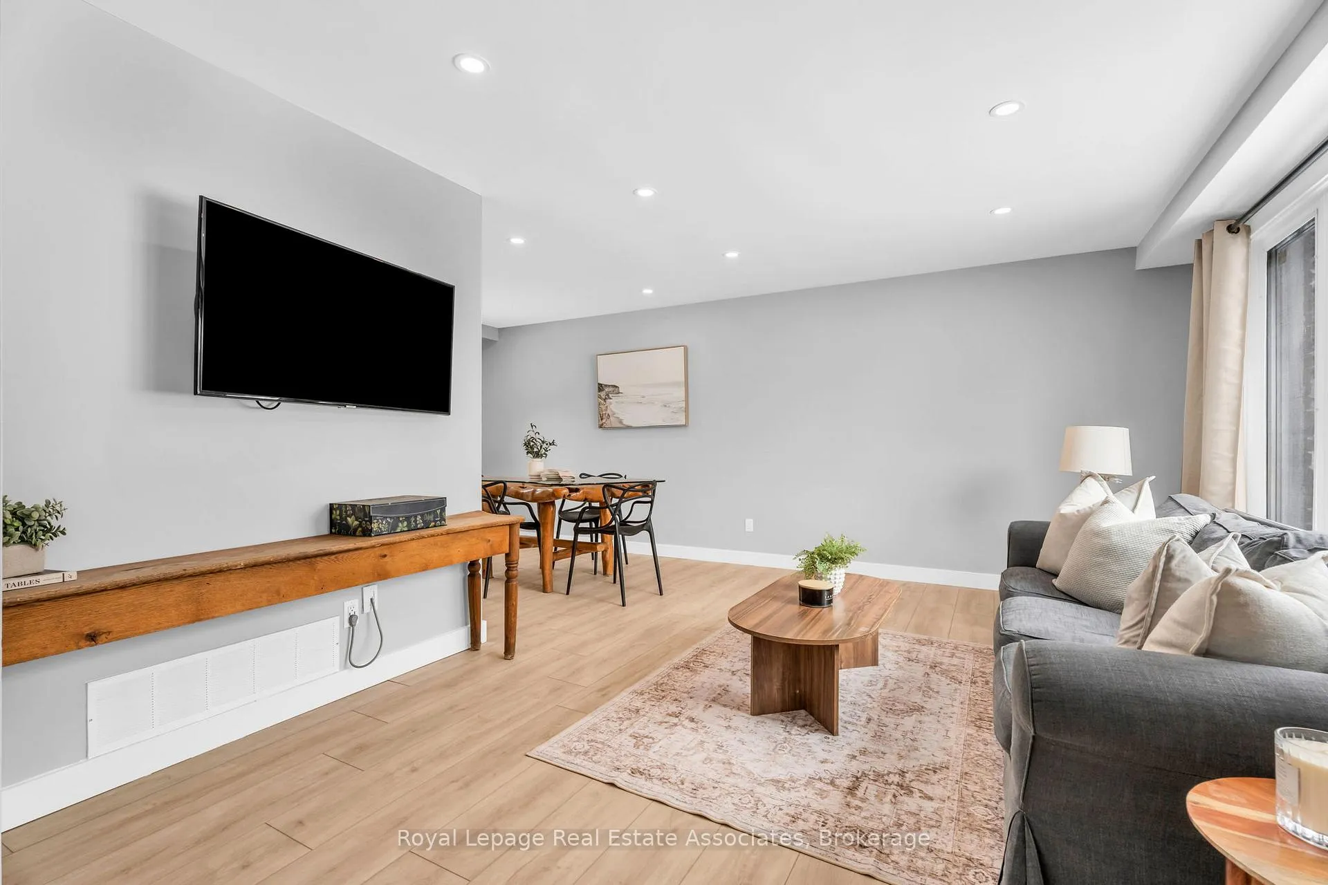 Photo 4 of 112 Susan Street, Shelburne — HOMEH