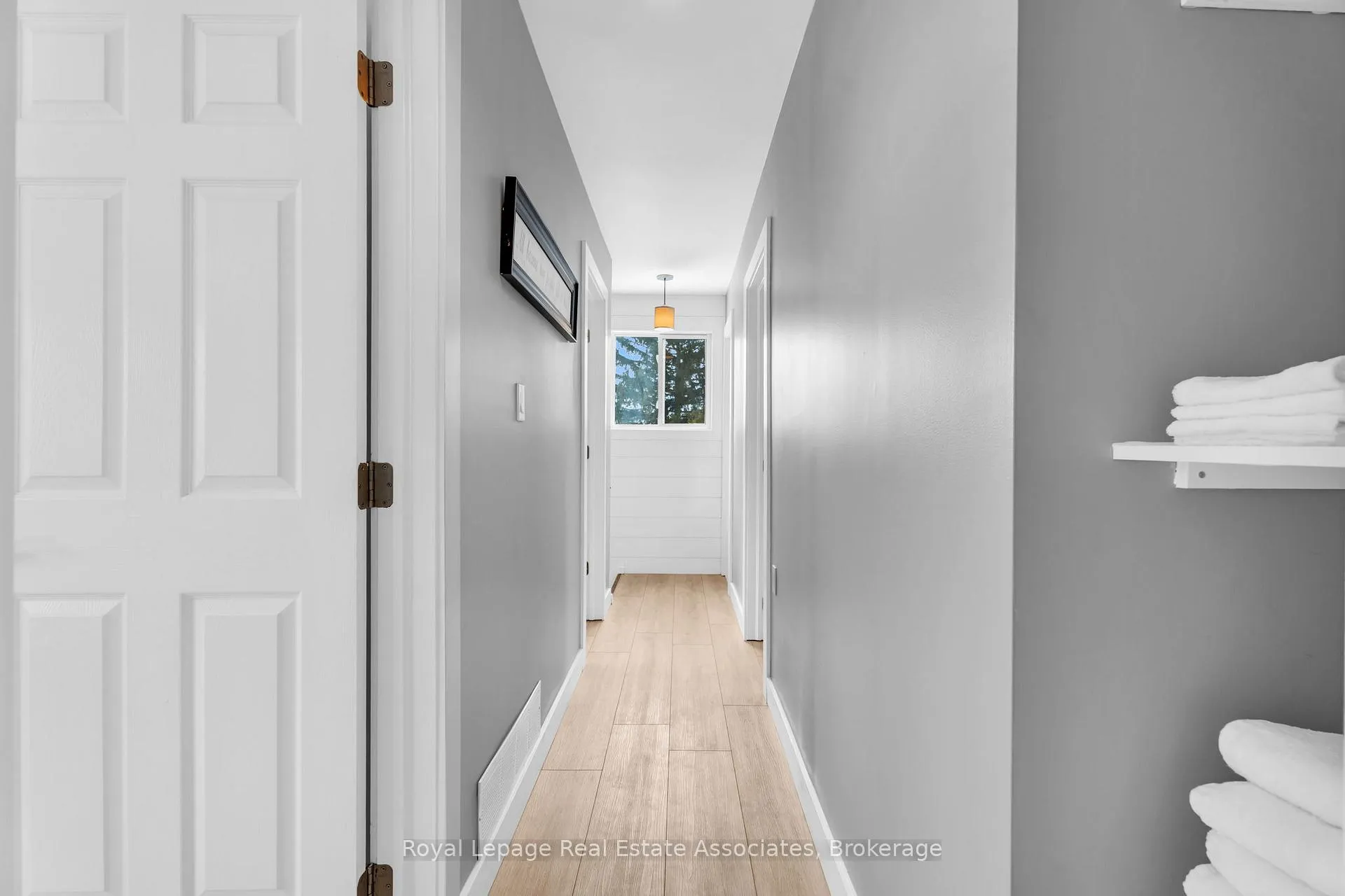 Photo 16 of 112 Susan Street, Shelburne — HOMEH