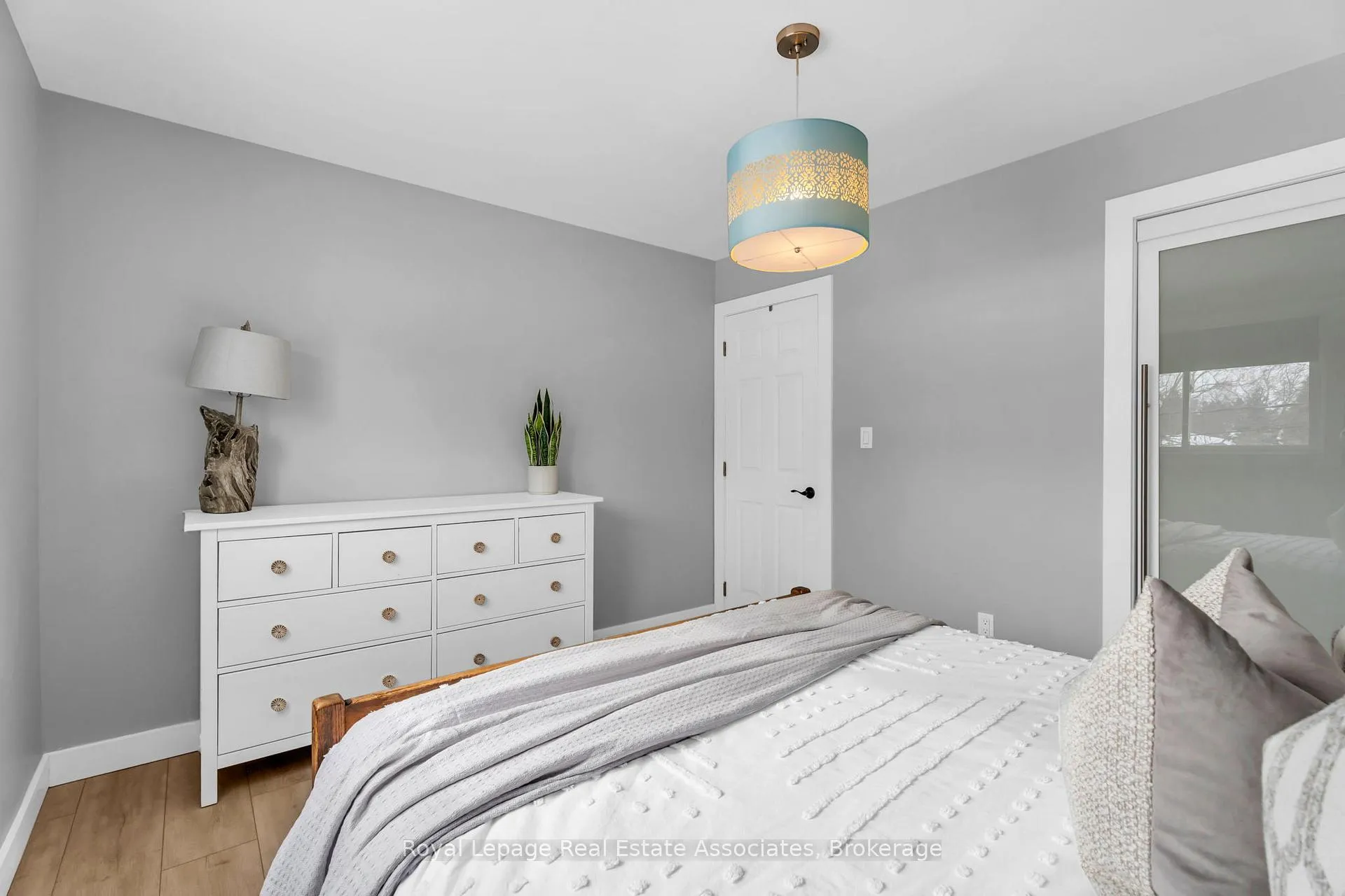Photo 19 of 112 Susan Street, Shelburne — HOMEH
