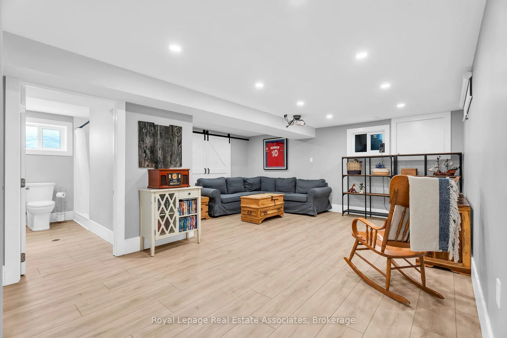 Photo 25 of 112 Susan Street, Shelburne — HOMEH