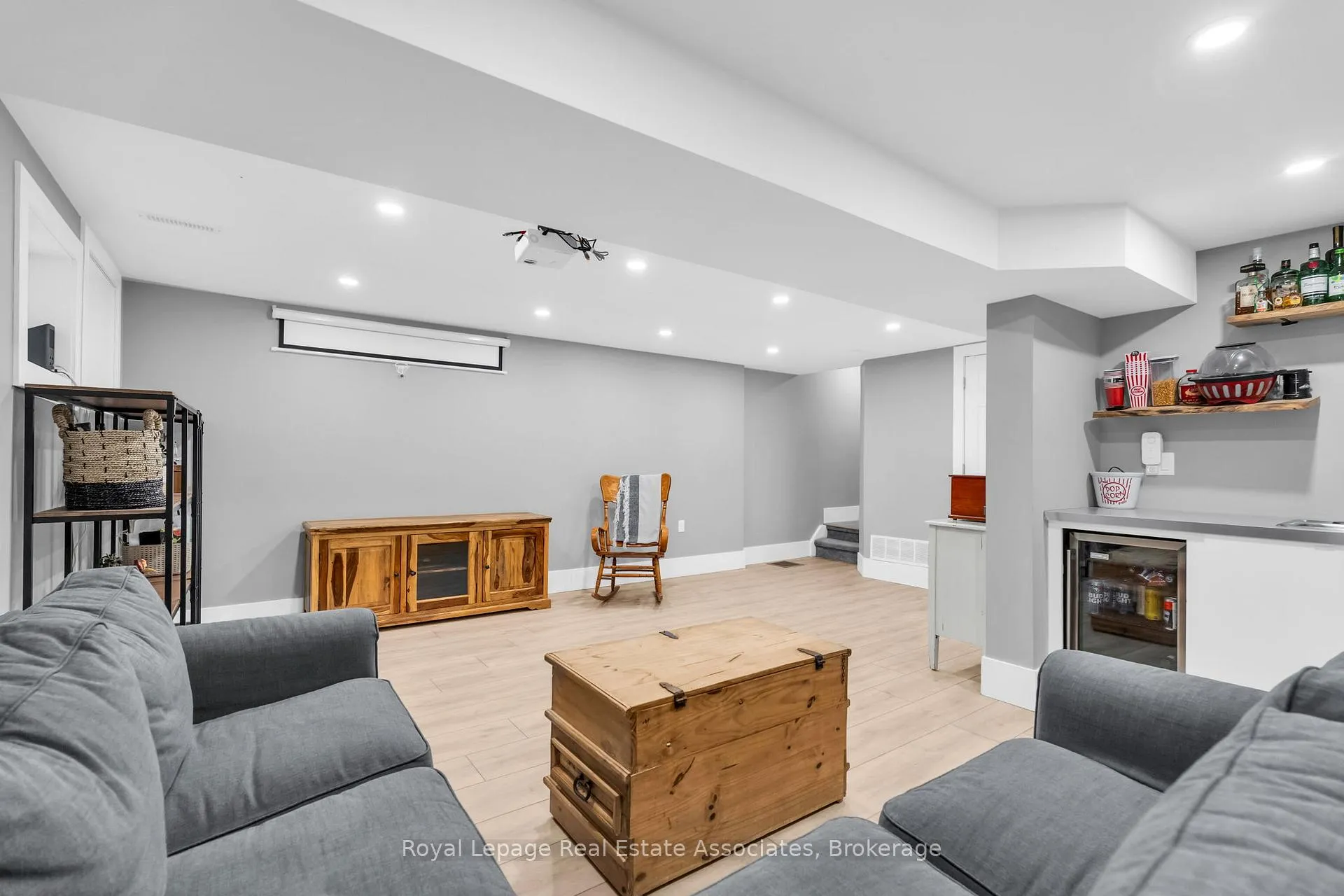 Photo 28 of 112 Susan Street, Shelburne — HOMEH