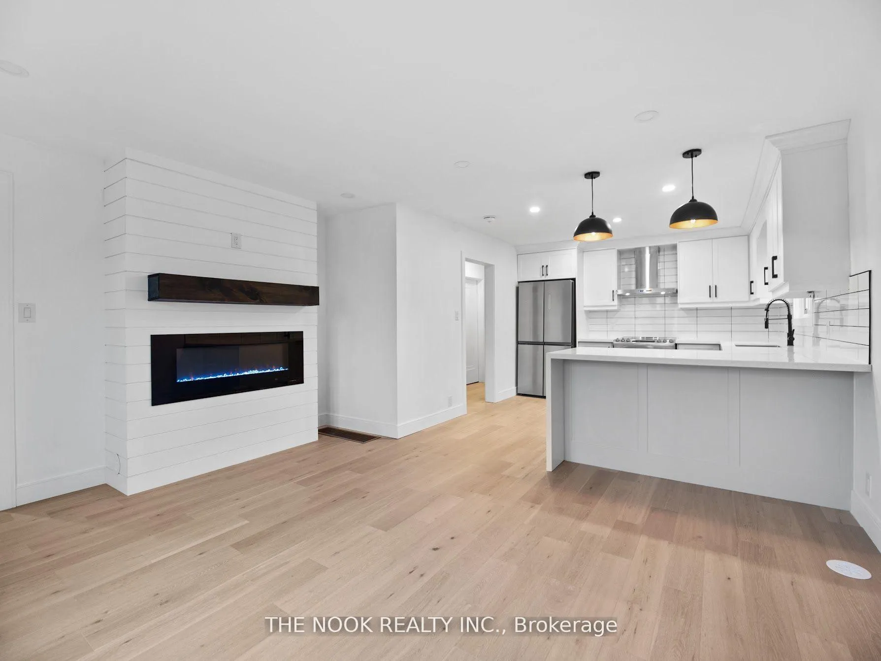 Photo 6 of Unit Upper, 590 Athol Street E, Oshawa, Central — HOMEH