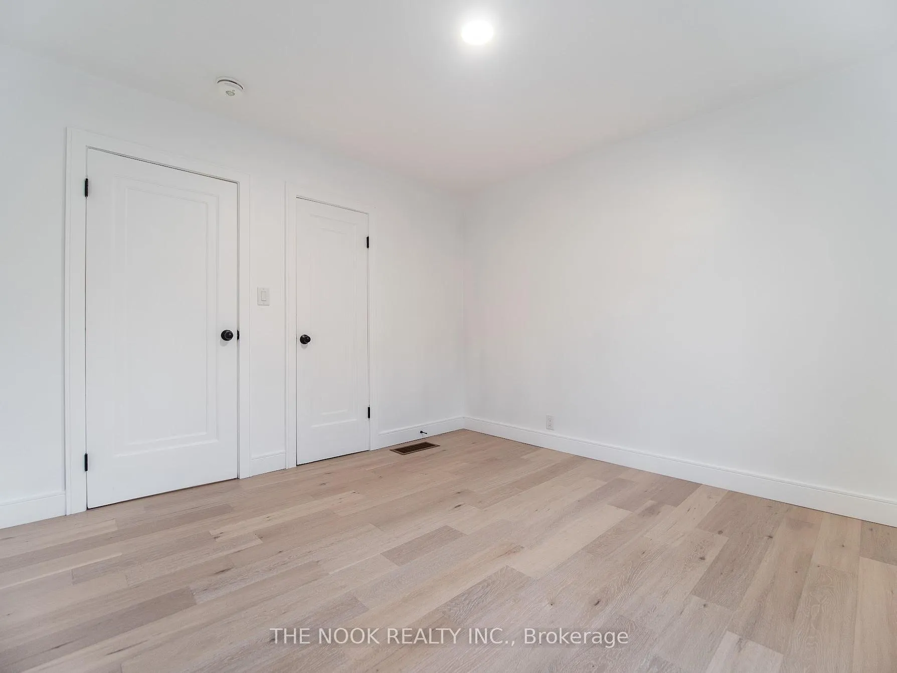 Photo 12 of Unit Upper, 590 Athol Street E, Oshawa, Central — HOMEH