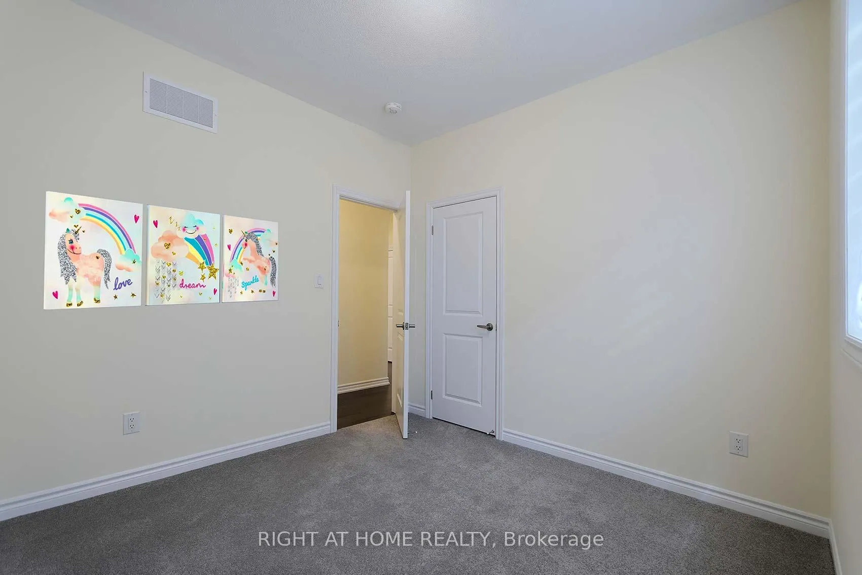 Photo 23 of 49 Simona Avenue, Wasaga Beach — HOMEH