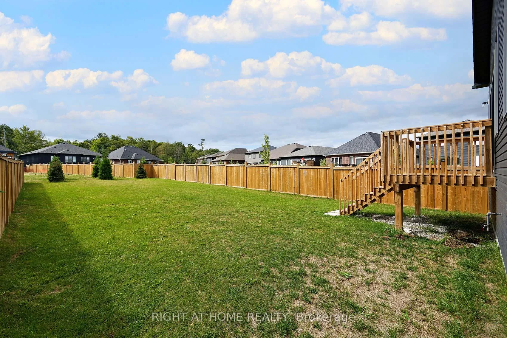Photo 32 of 49 Simona Avenue, Wasaga Beach — HOMEH