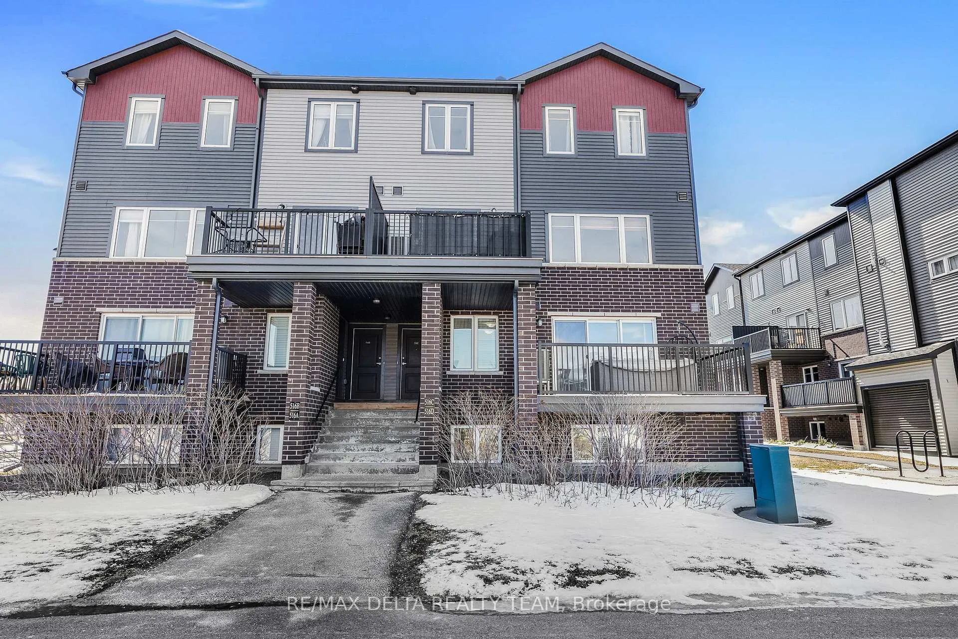Front of Unit D, 516 Decoeur Drive