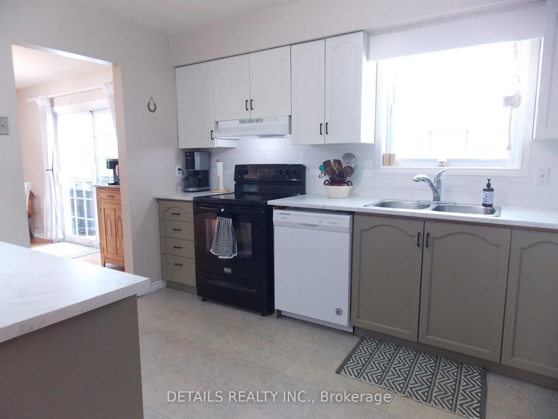 Photo 15 of 6 Cambridge Court, North Grenville, Kemptville — HOMEH