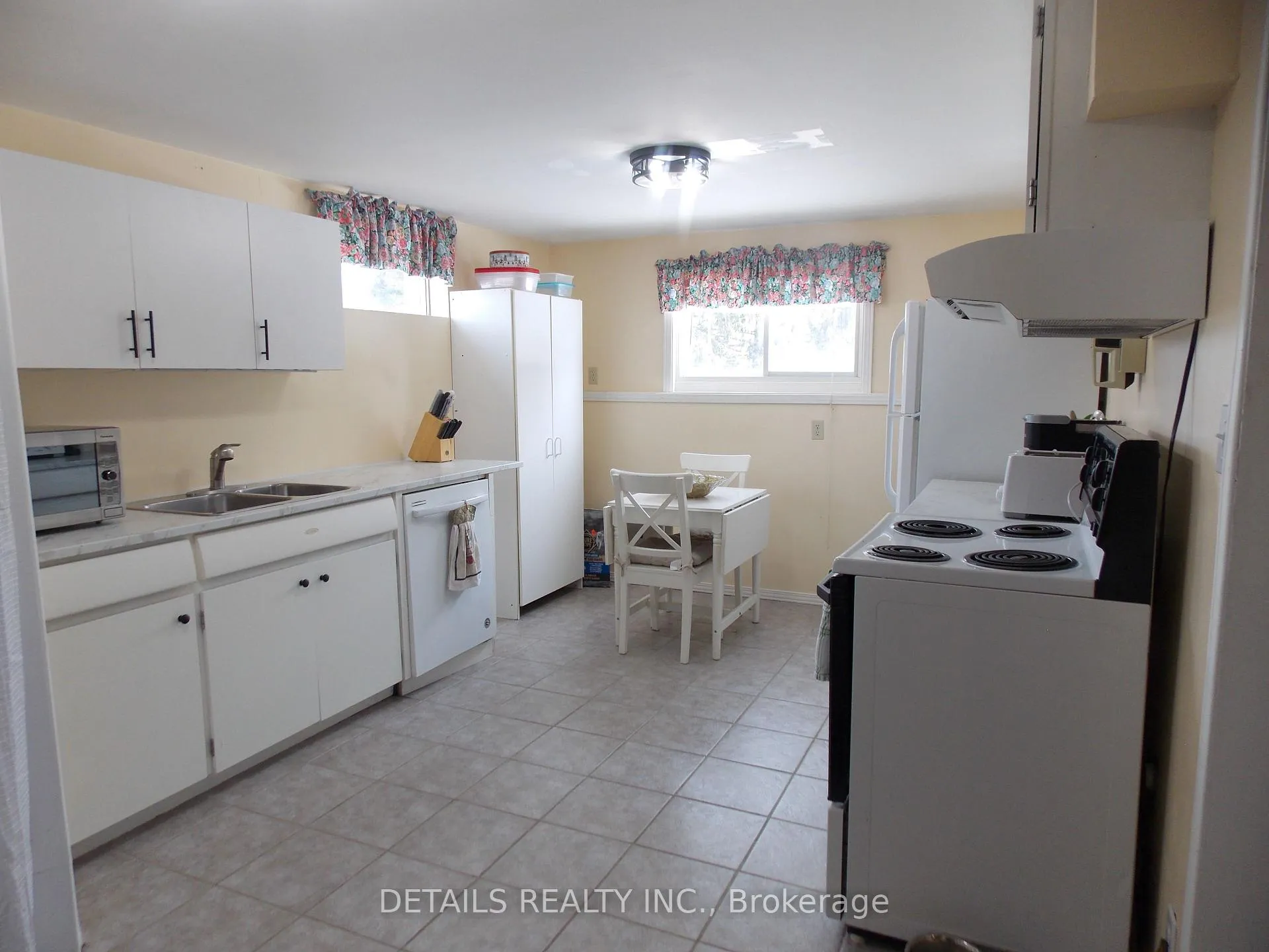 Photo 23 of 6 Cambridge Court, North Grenville, Kemptville — HOMEH
