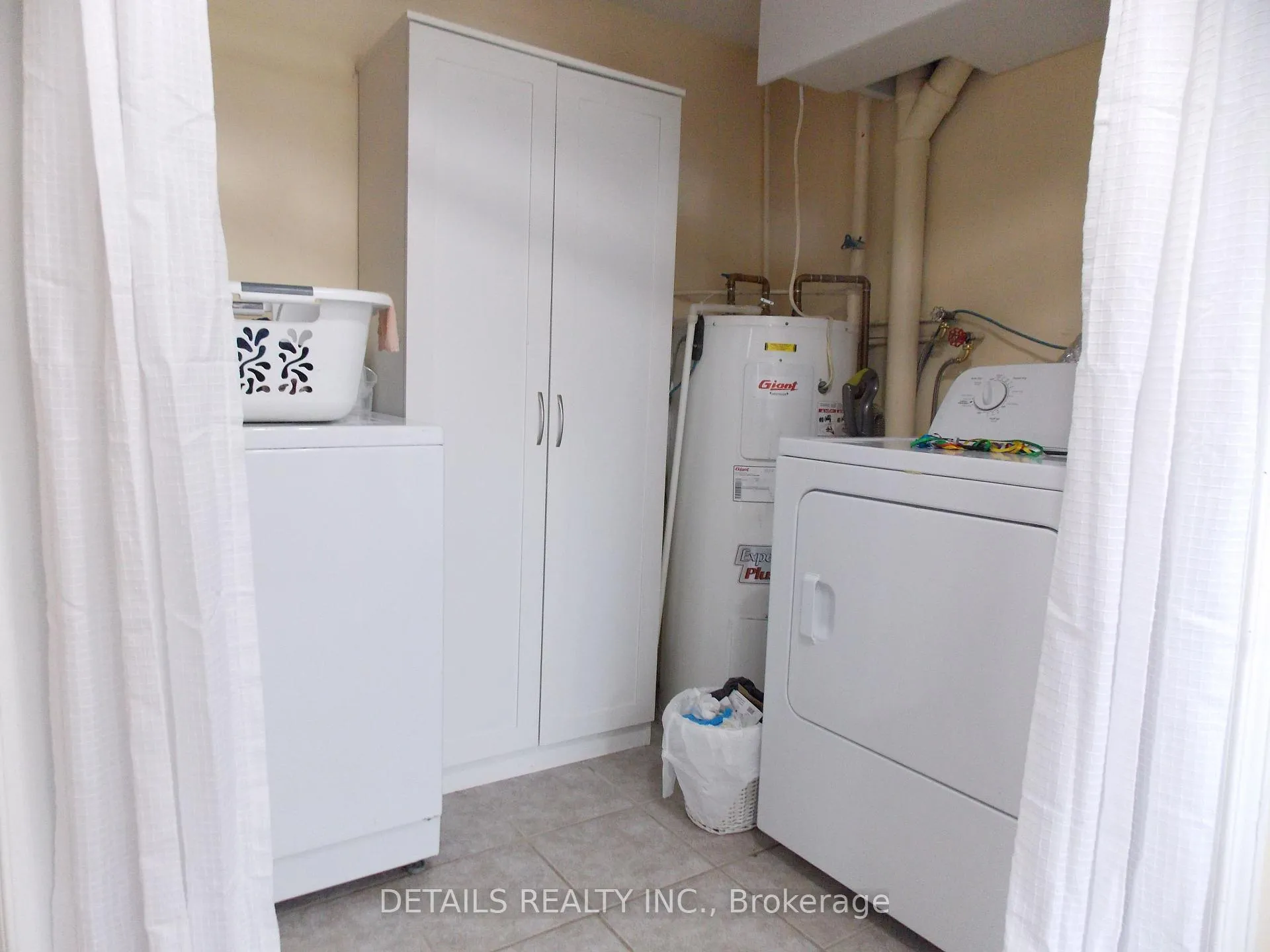 Photo 27 of 6 Cambridge Court, North Grenville, Kemptville — HOMEH