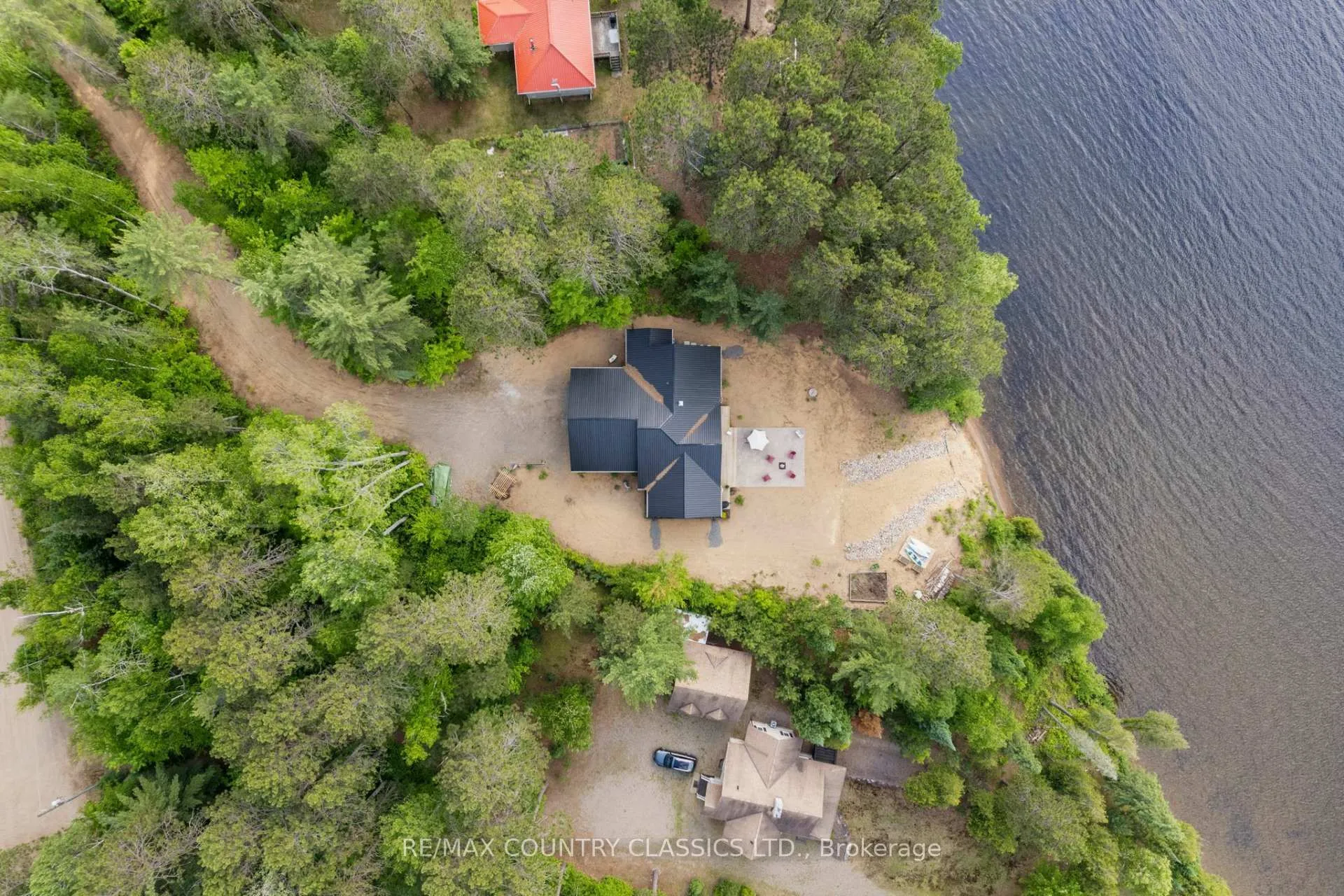 Photo 5 of 253 Grunwald Road, Madawaska Valley, Madawaska Valley — HOMEH