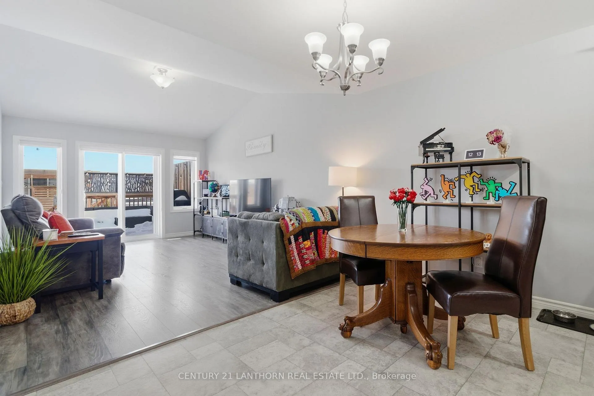 Photo 13 of 29 Sandhu Crescent, Belleville, Belleville Ward — HOMEH