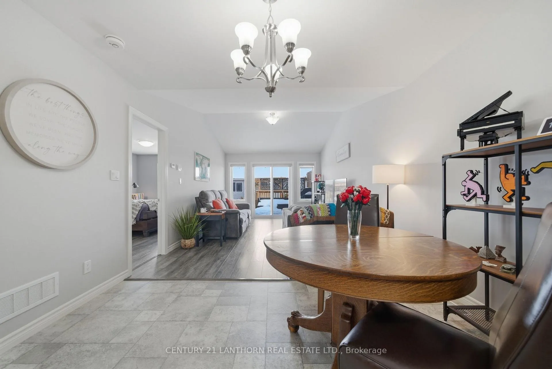 Photo 14 of 29 Sandhu Crescent, Belleville, Belleville Ward — HOMEH