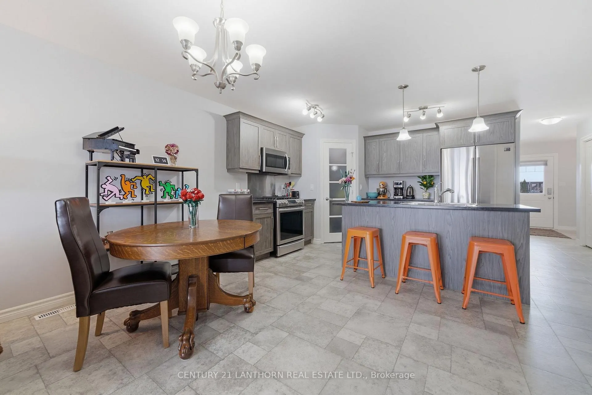 Photo 15 of 29 Sandhu Crescent, Belleville, Belleville Ward — HOMEH