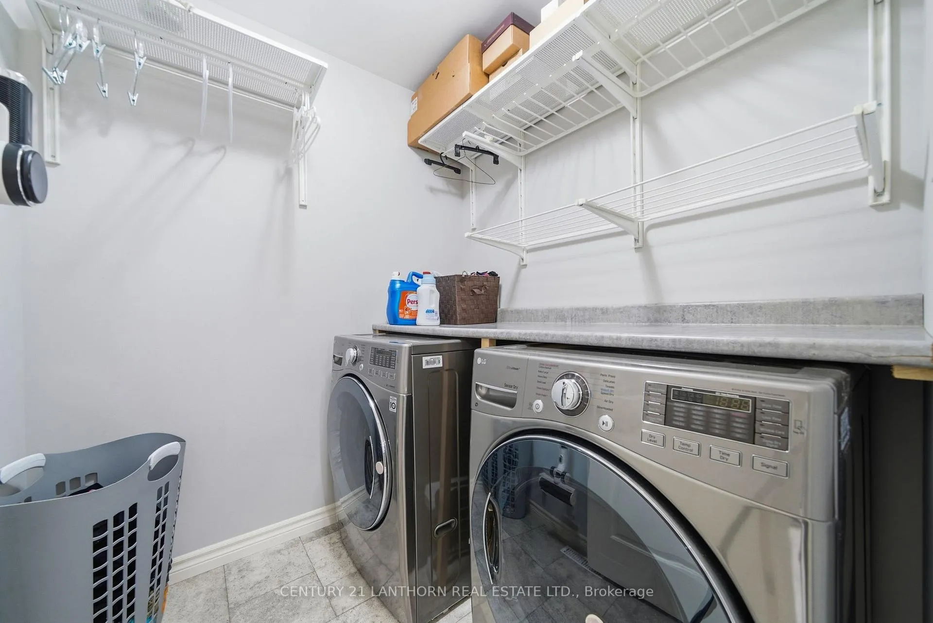 Photo 18 of 29 Sandhu Crescent, Belleville, Belleville Ward — HOMEH