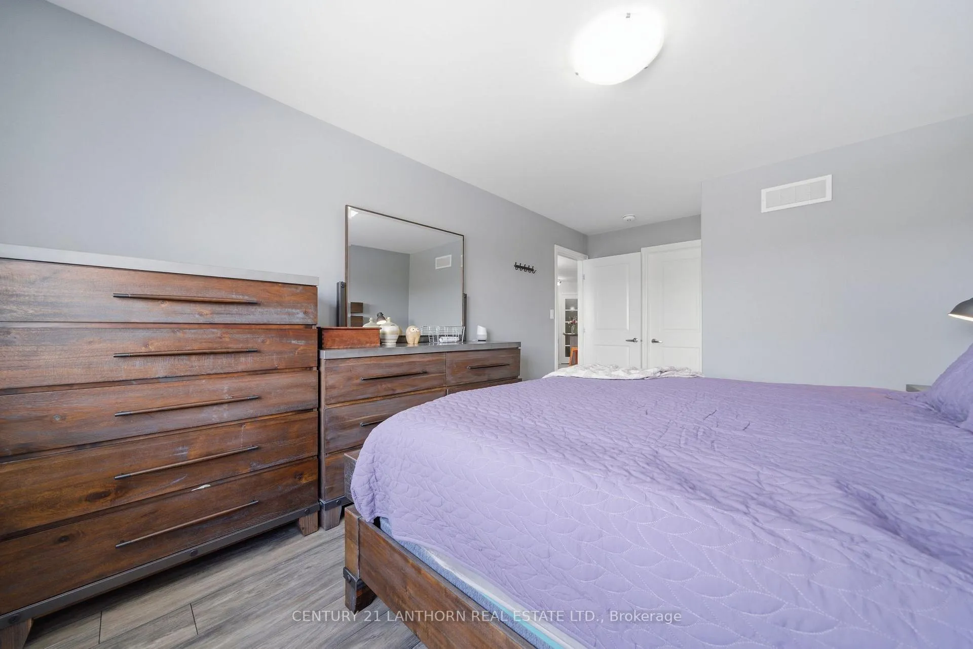 Photo 22 of 29 Sandhu Crescent, Belleville, Belleville Ward — HOMEH