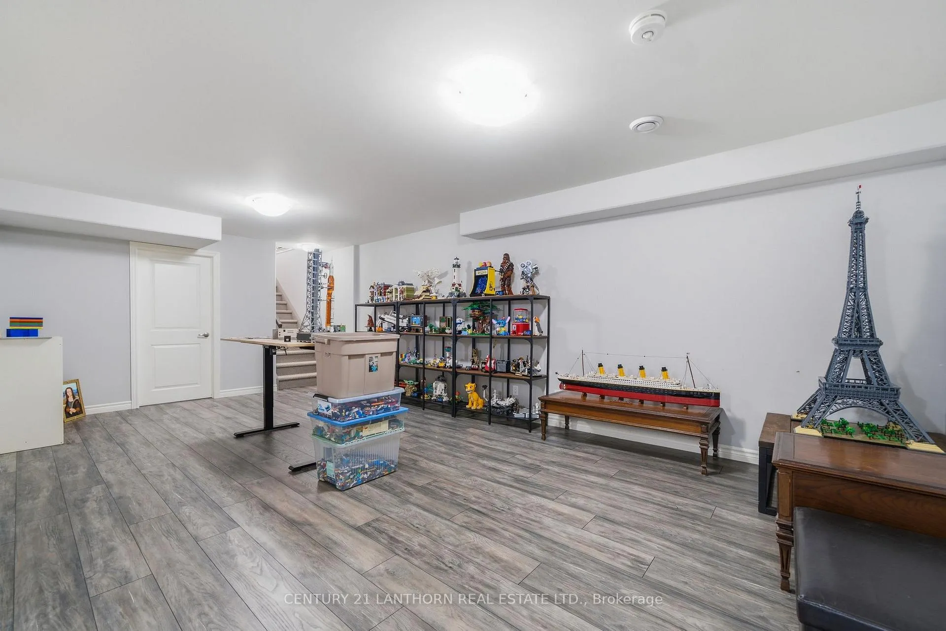 Photo 26 of 29 Sandhu Crescent, Belleville, Belleville Ward — HOMEH